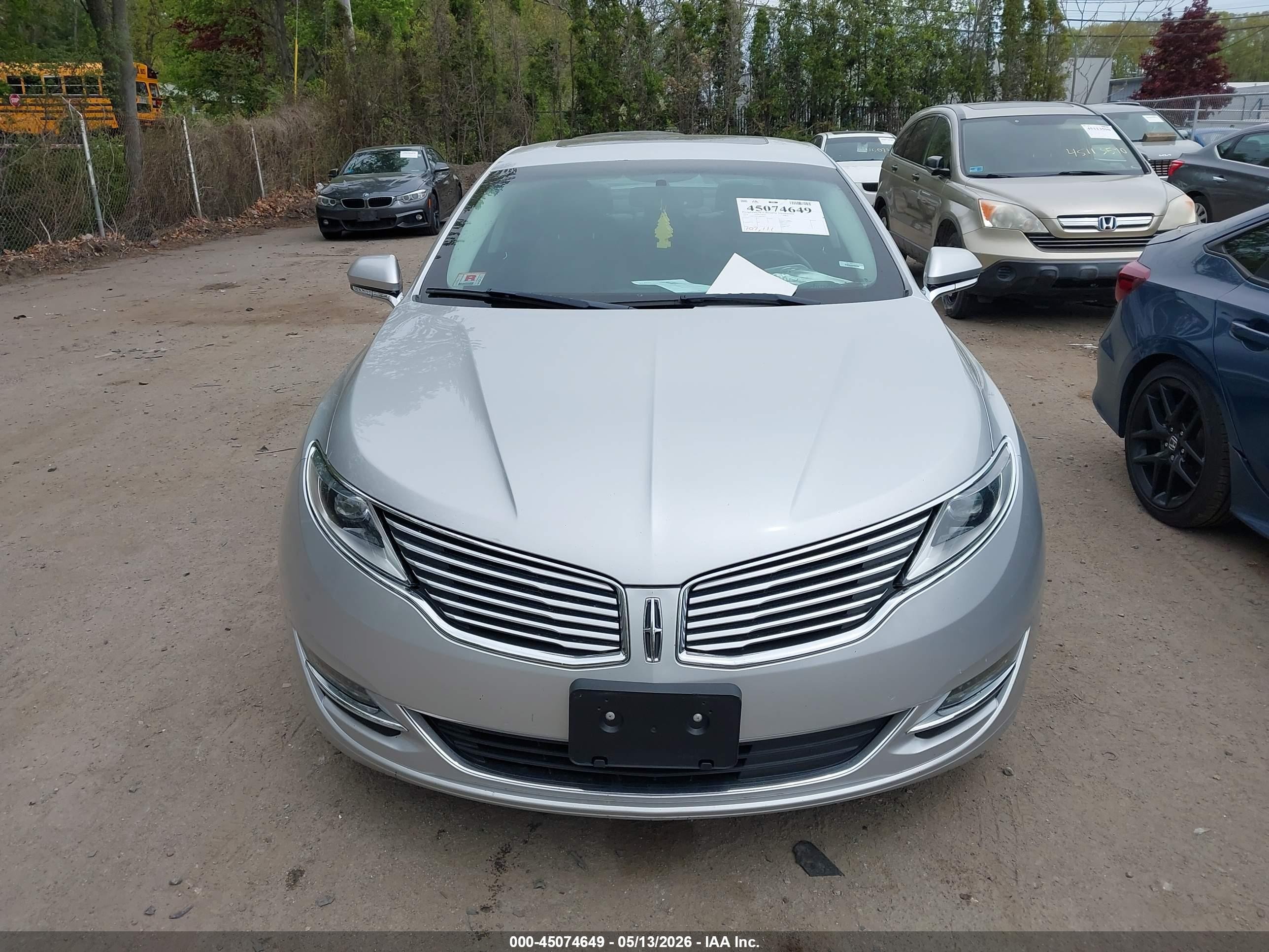 2016 Lincoln Mkz Silver vin: 3LN6L2J9XGR630821