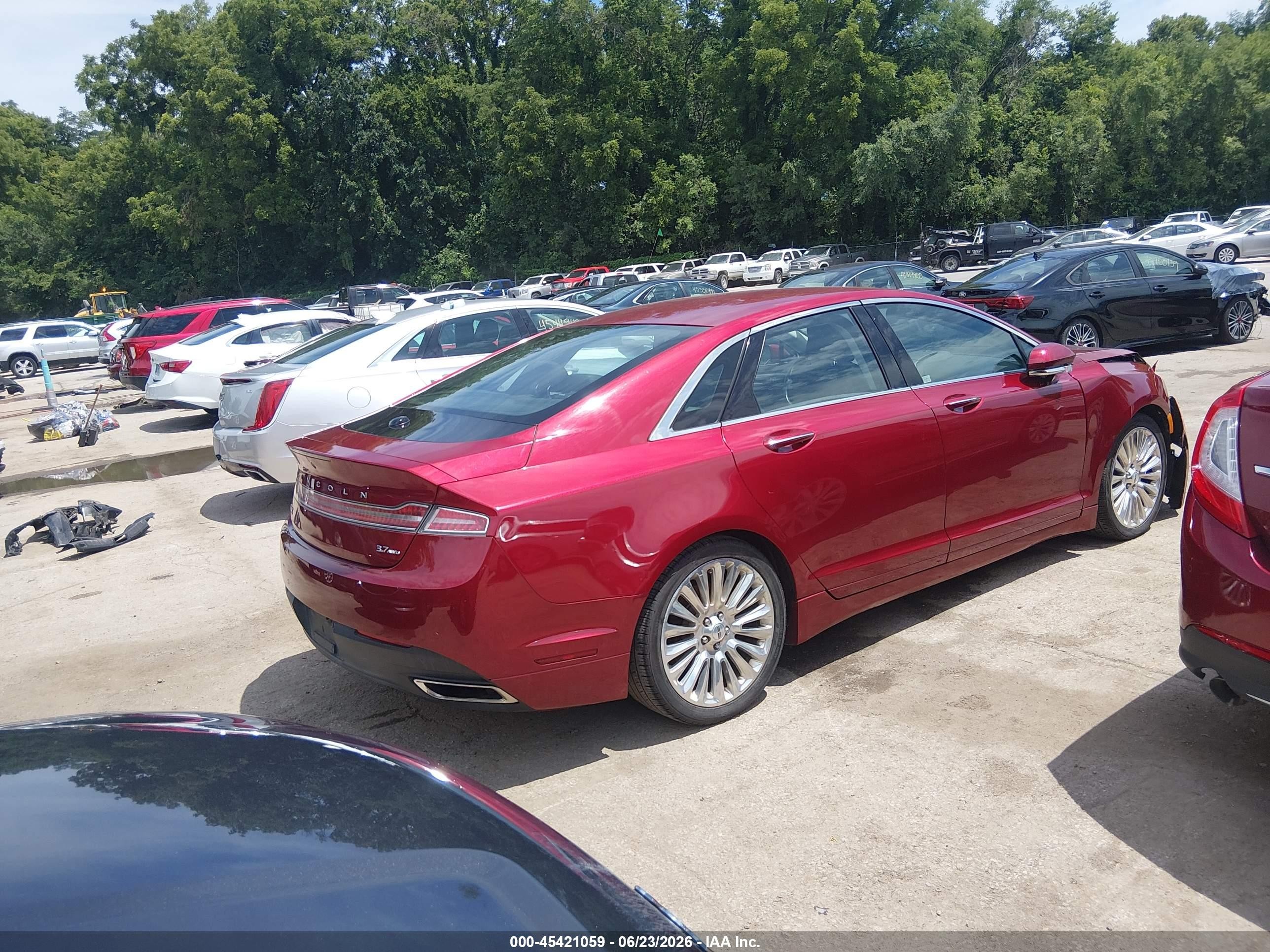 2013 Lincoln Mkz   Red vin: 3LN6L2JK0DR800232