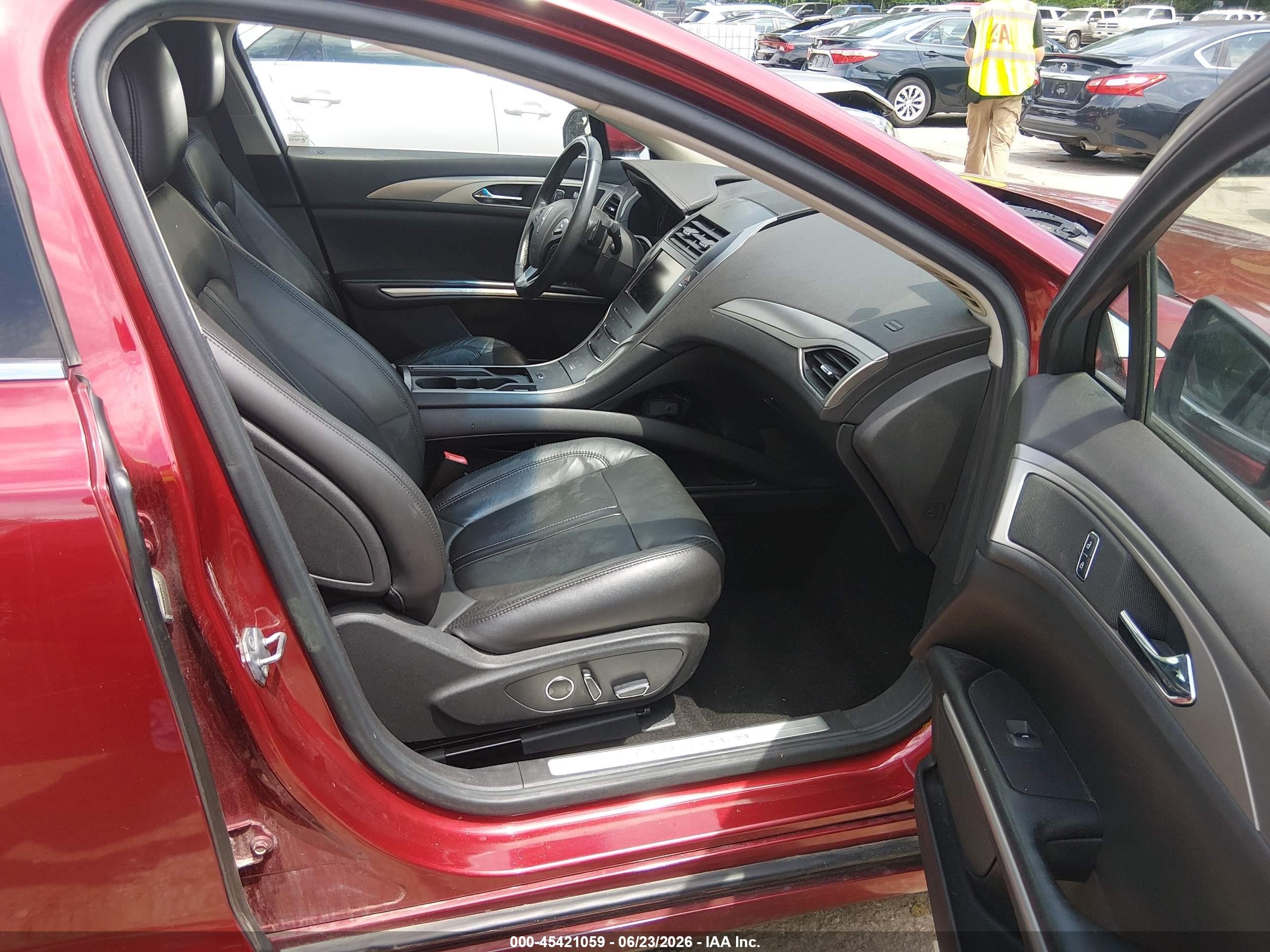 2013 Lincoln Mkz   Red vin: 3LN6L2JK0DR800232