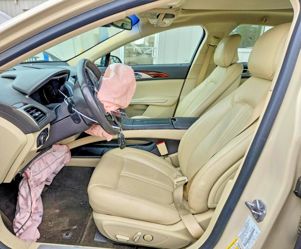 2015 Lincoln Mkz Beige vin: 3LN6L2JK0FR618632