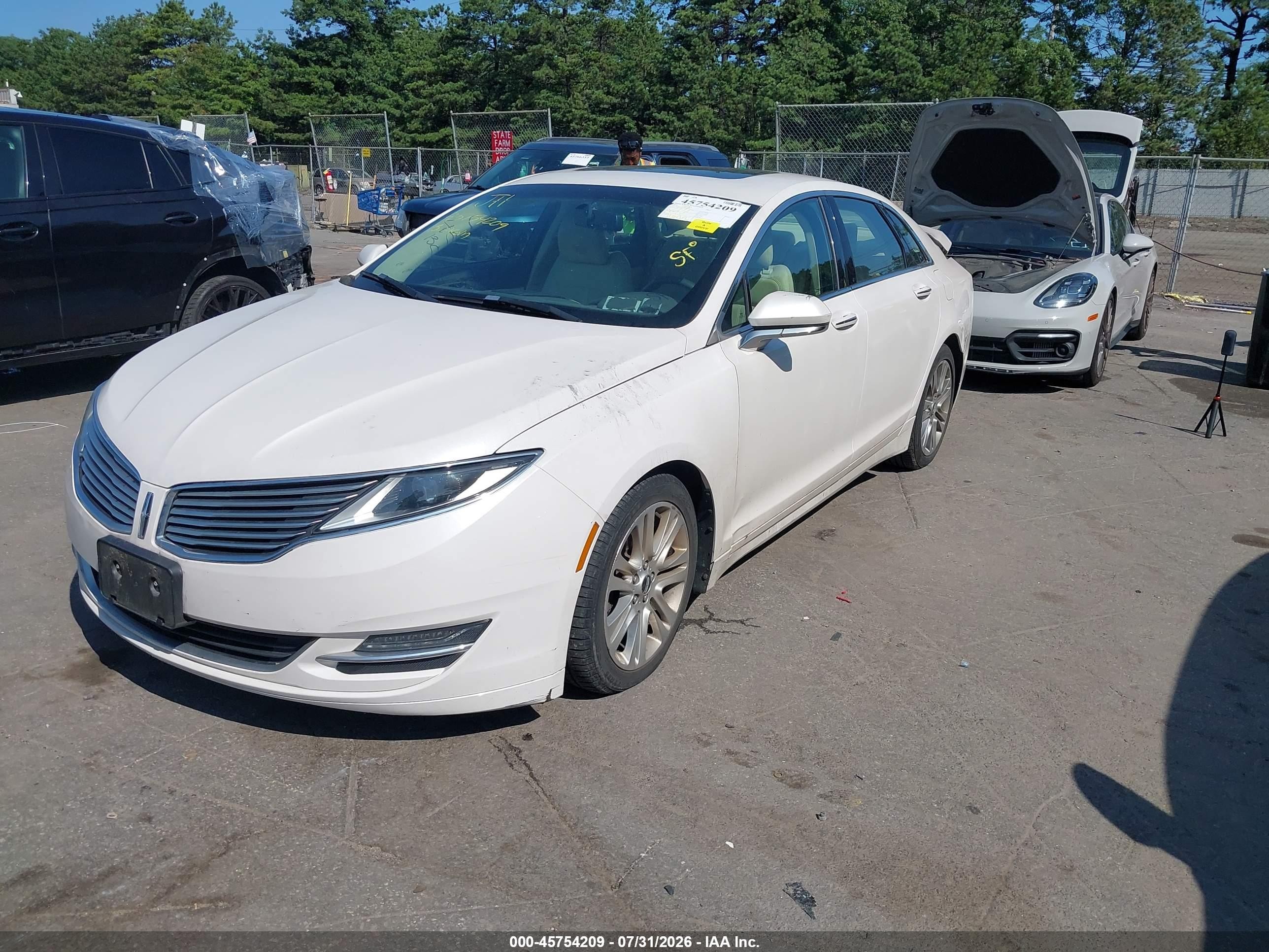2013 Lincoln Mkz   White vin: 3LN6L2JK1DR810686