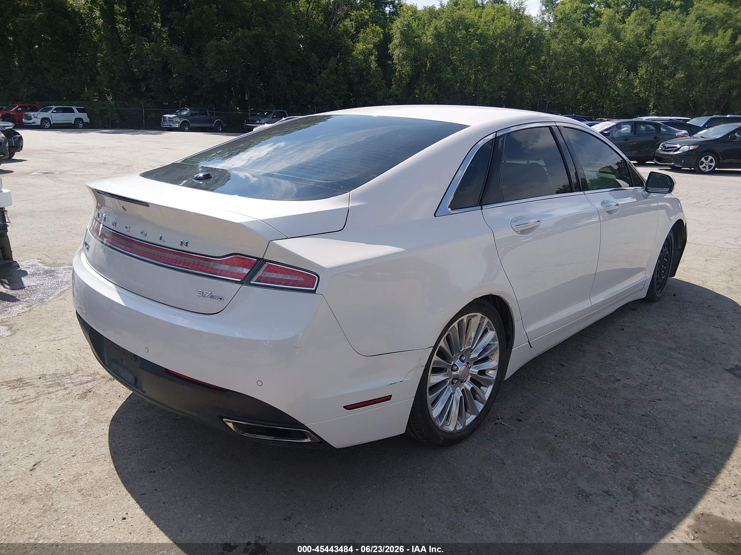 2014 Lincoln Mkz   White vin: 3LN6L2JK1ER810401