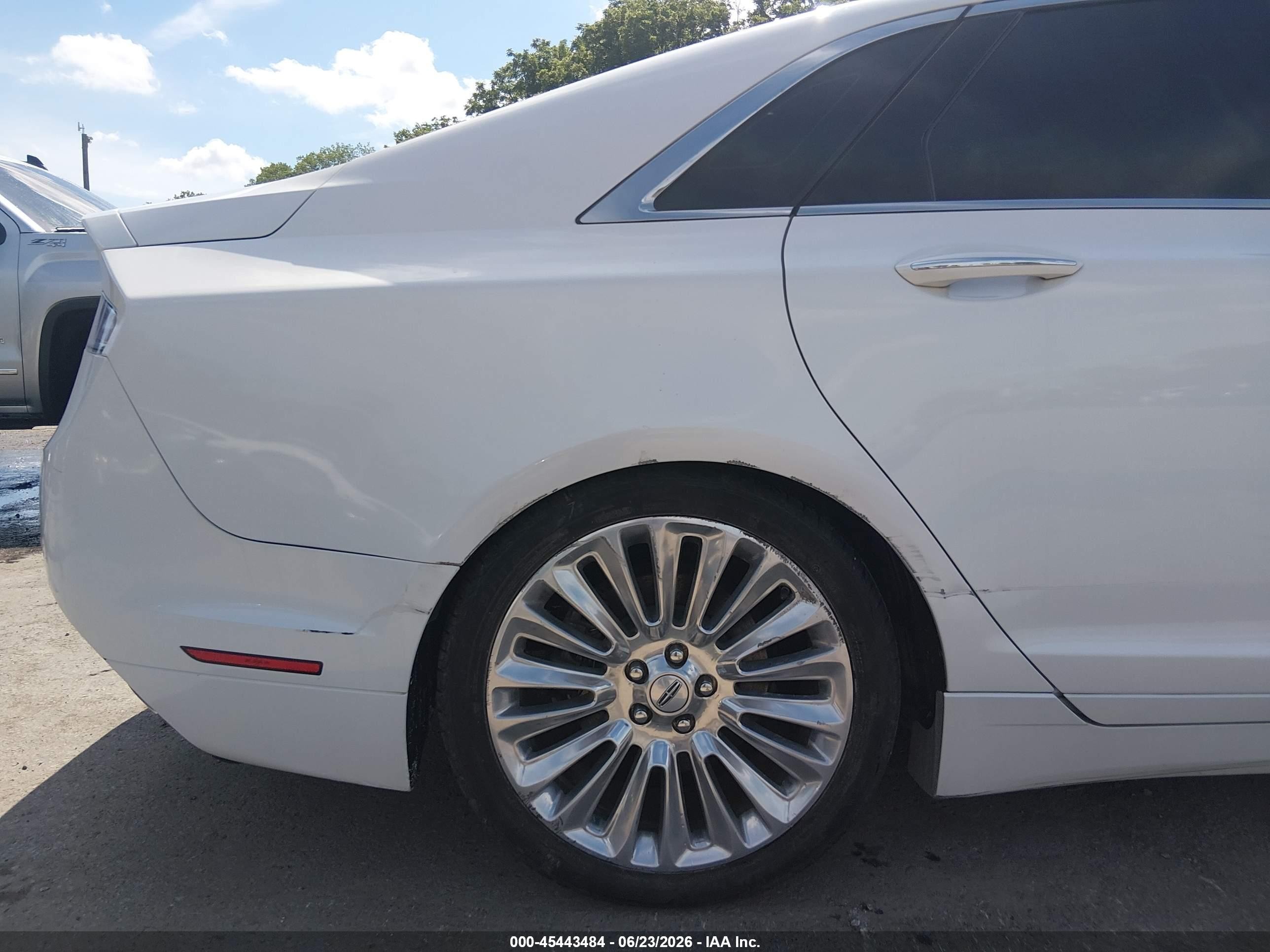 2014 Lincoln Mkz   White vin: 3LN6L2JK1ER810401