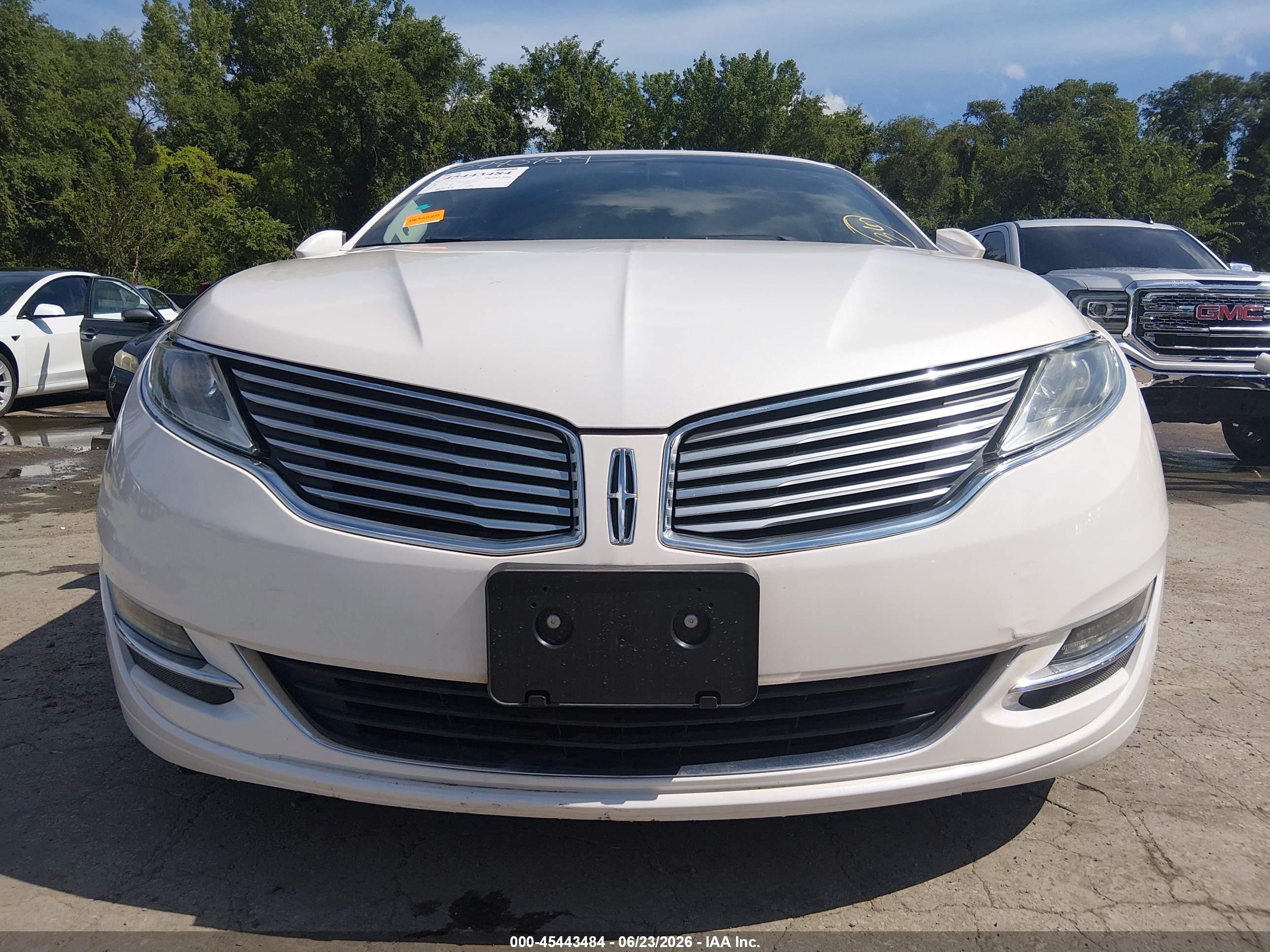 2014 Lincoln Mkz   White vin: 3LN6L2JK1ER810401