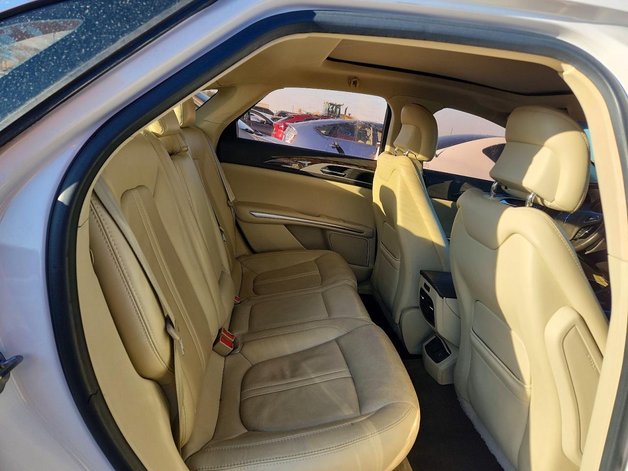2013 Lincoln Mkz White vin: 3LN6L2JK2DR824029