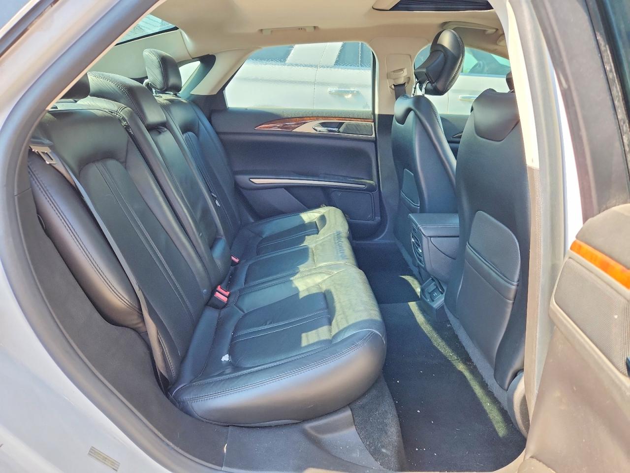 2014 Lincoln Mkz White vin: 3LN6L2JK2ER804915