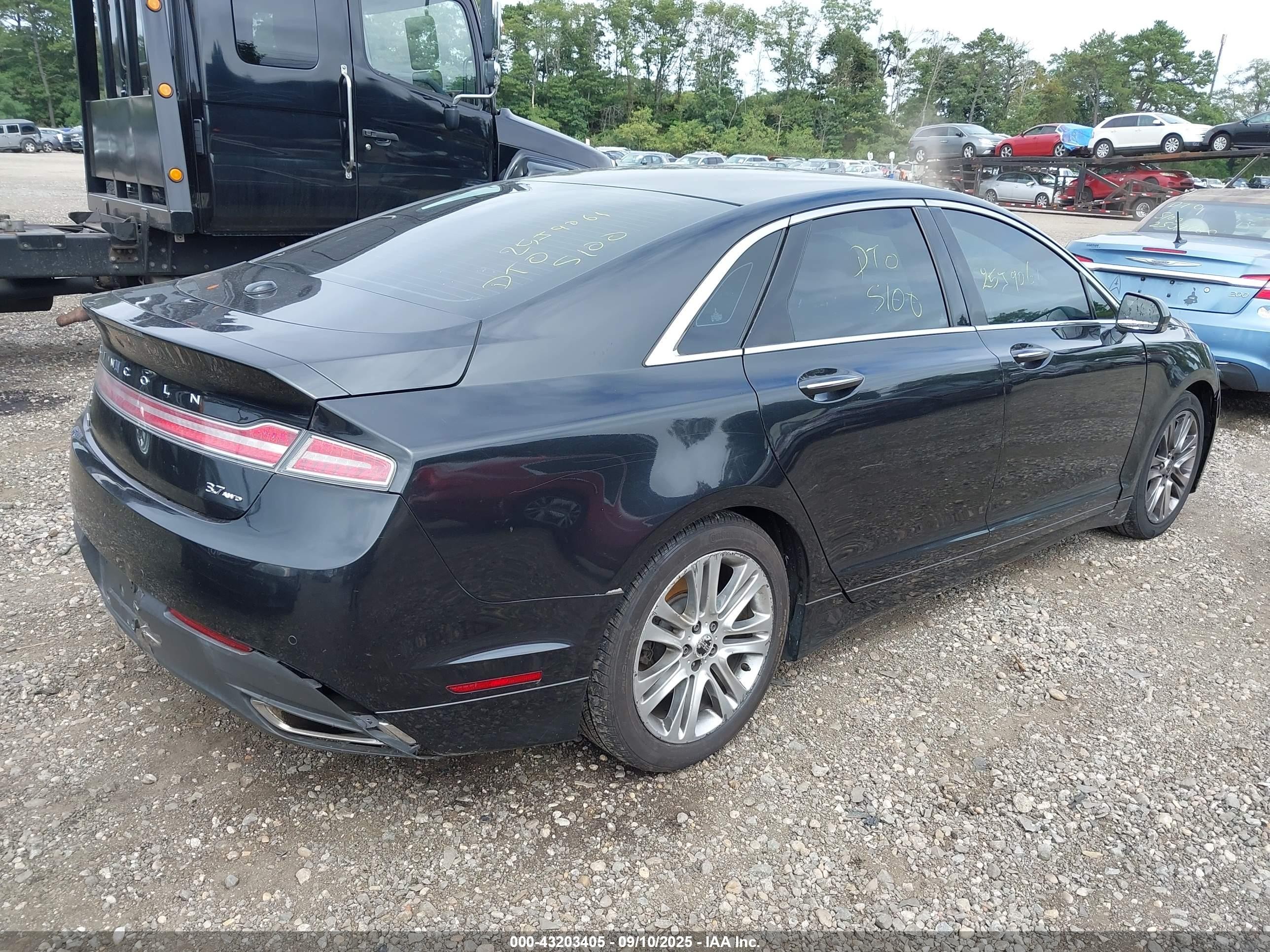 2013 Lincoln Mkz   Black vin: 3LN6L2JK3DR823620