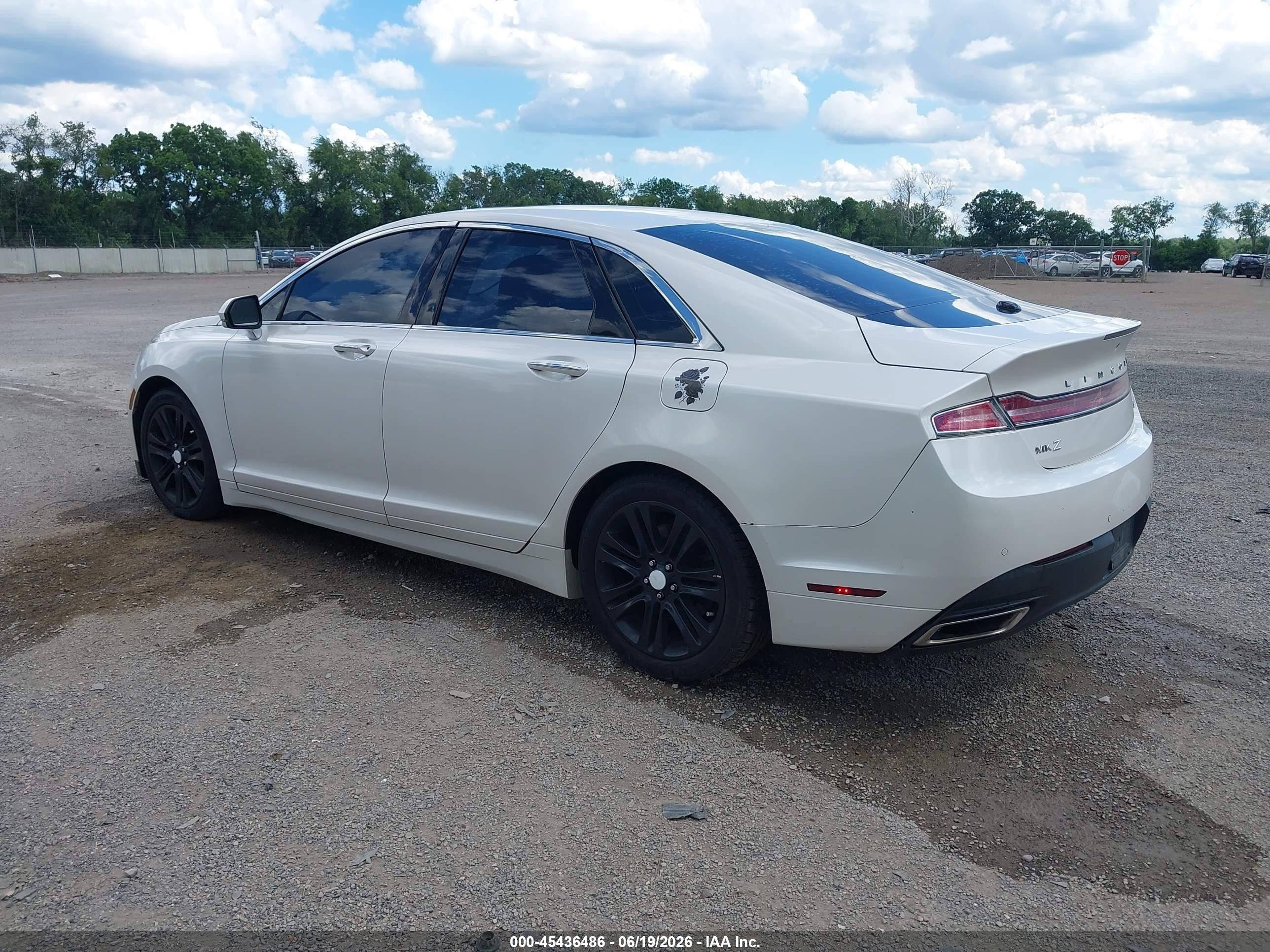 2013 Lincoln Mkz   White vin: 3LN6L2JK9DR821029