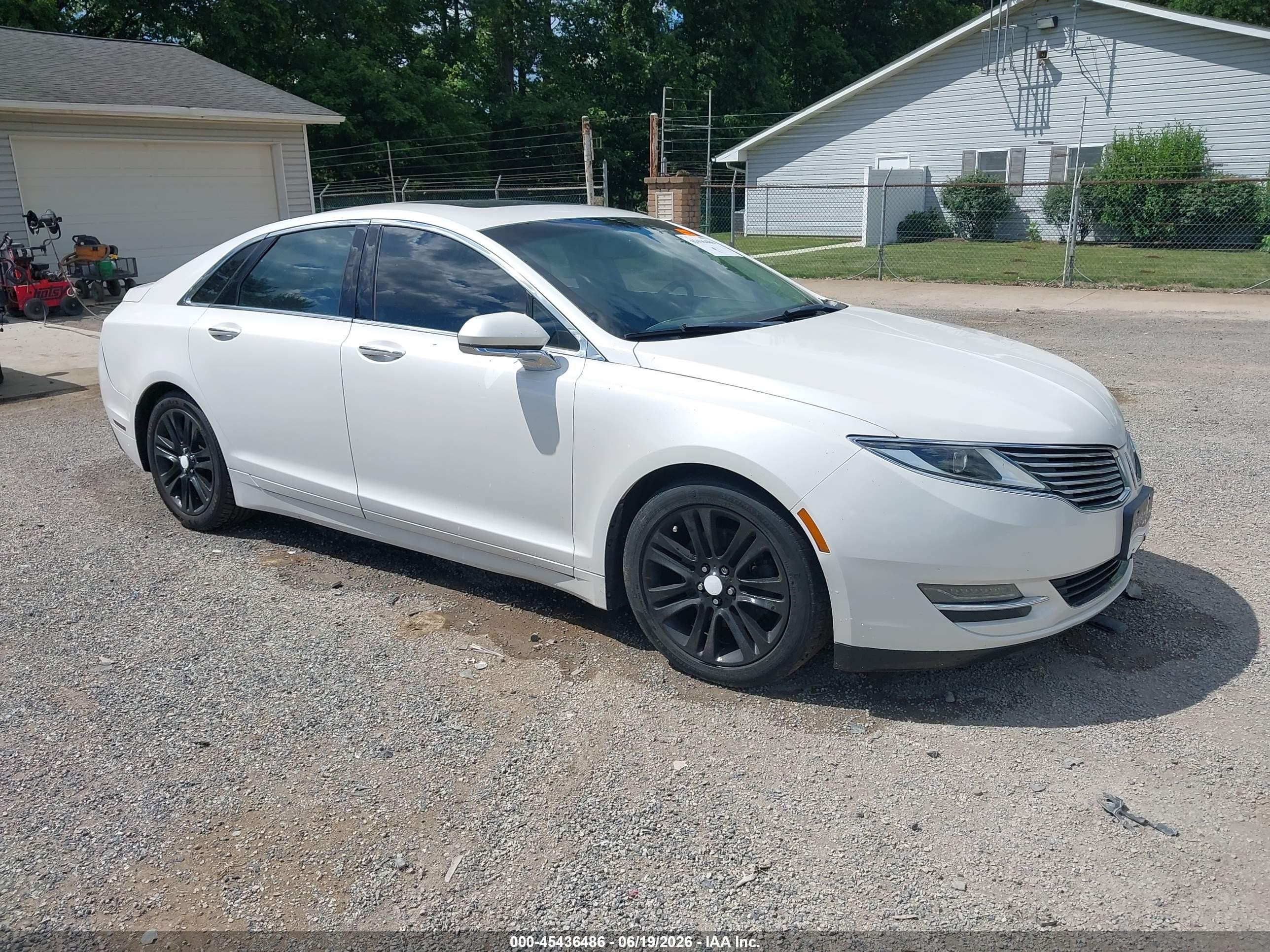 2013 Lincoln Mkz   White vin: 3LN6L2JK9DR821029