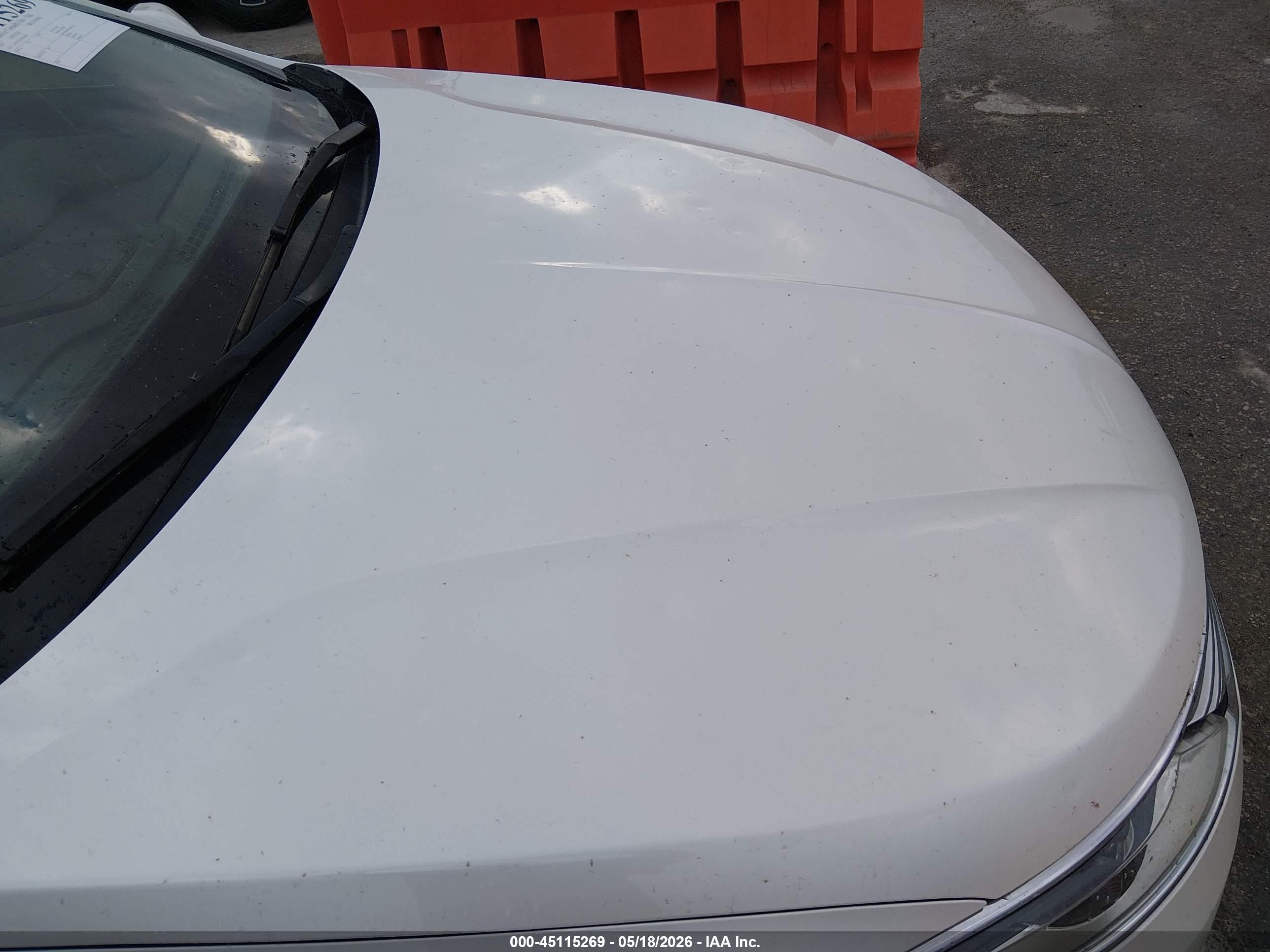 2015 Lincoln Mkz Hybrid   White vin: 3LN6L2LU0FR606642