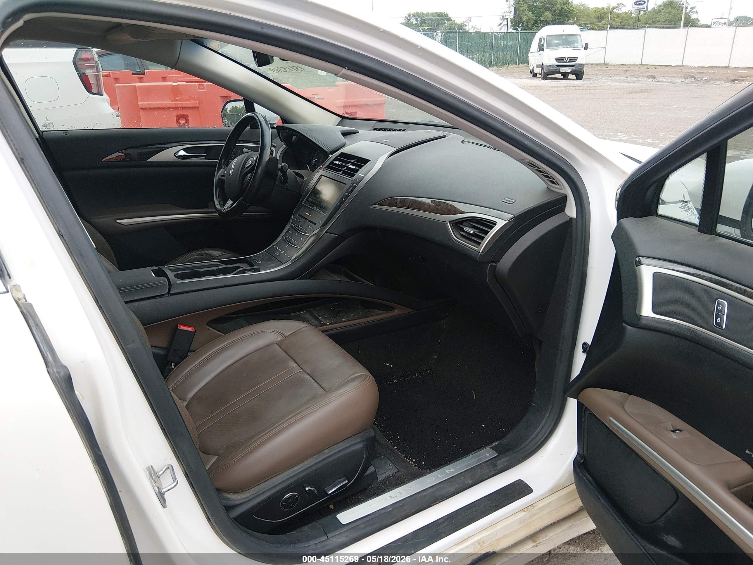 2015 Lincoln Mkz Hybrid   White vin: 3LN6L2LU0FR606642
