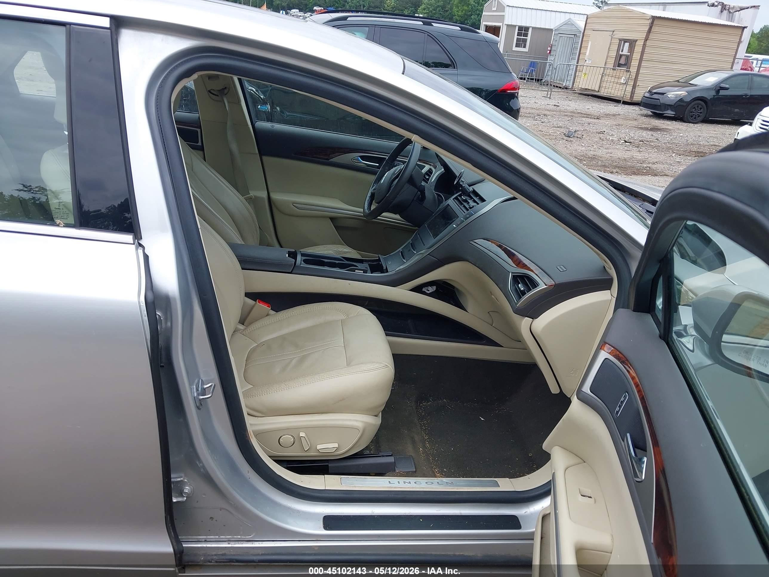 2014 Lincoln Mkz Hybrid   Silver vin: 3LN6L2LU1ER801406