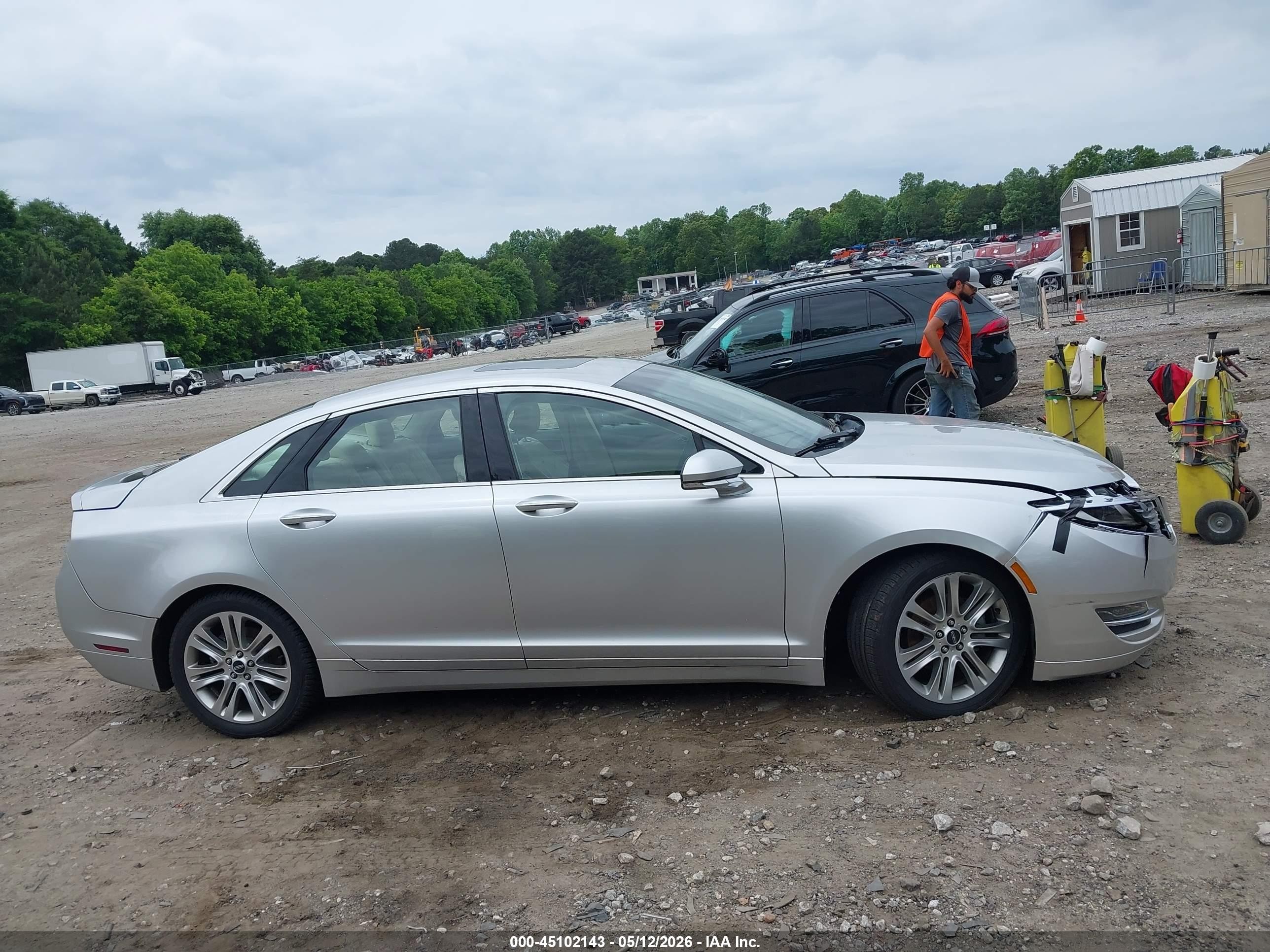 2014 Lincoln Mkz Hybrid   Silver vin: 3LN6L2LU1ER801406