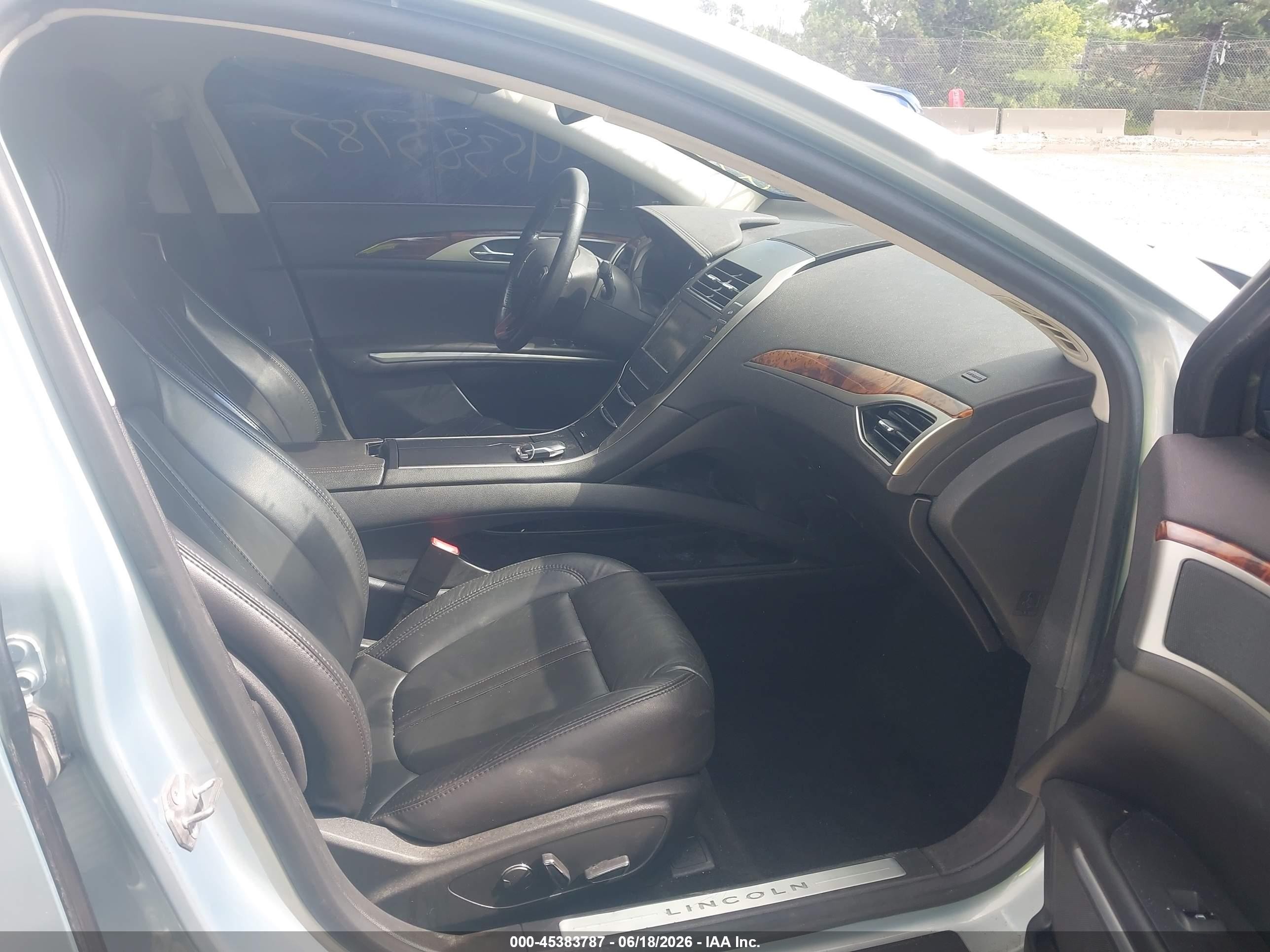 2014 Lincoln Mkz Hybrid   Light Blue vin: 3LN6L2LU2ER807232