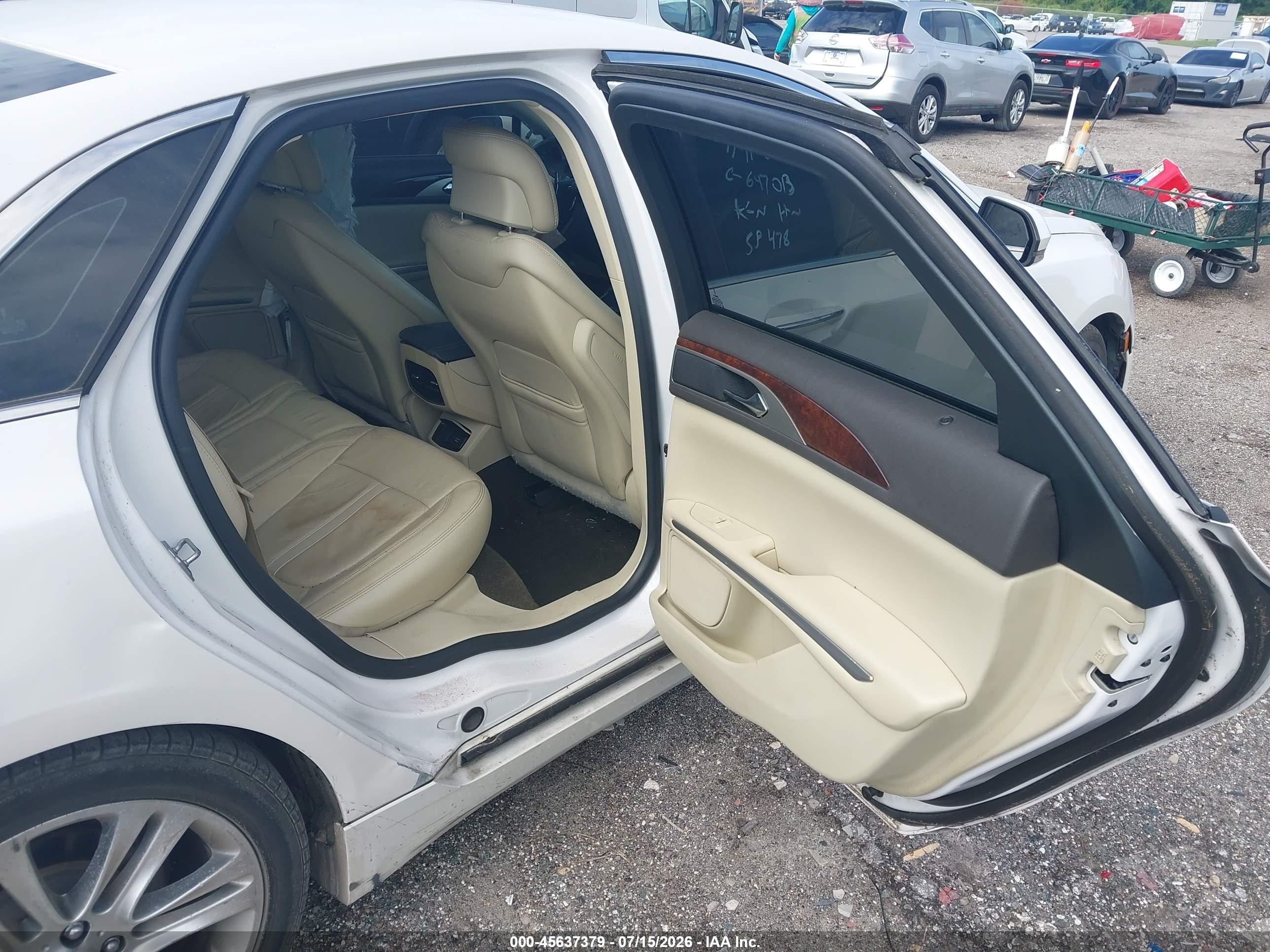 2014 Lincoln Mkz Hybrid   White vin: 3LN6L2LU2ER819655