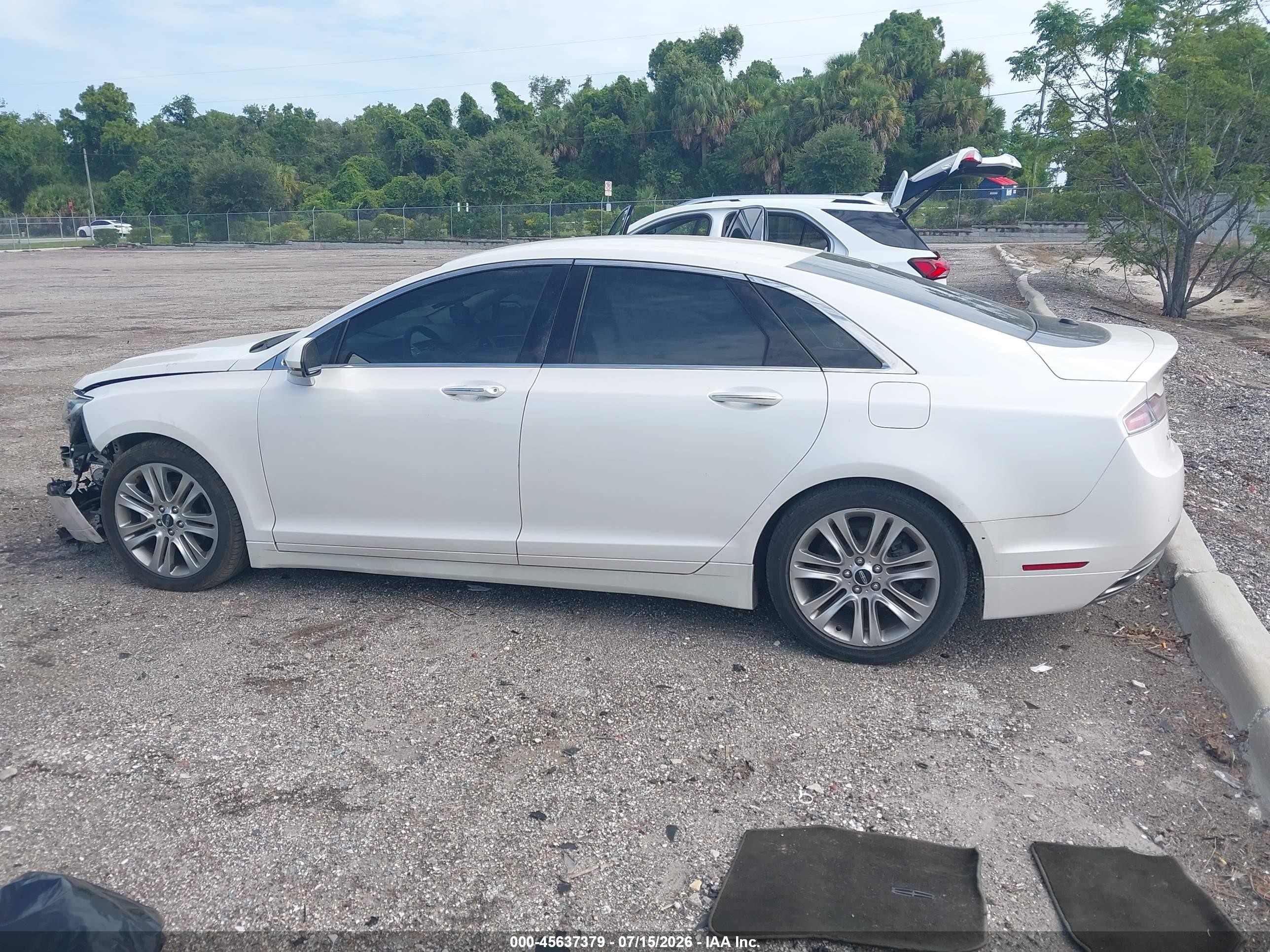2014 Lincoln Mkz Hybrid   White vin: 3LN6L2LU2ER819655