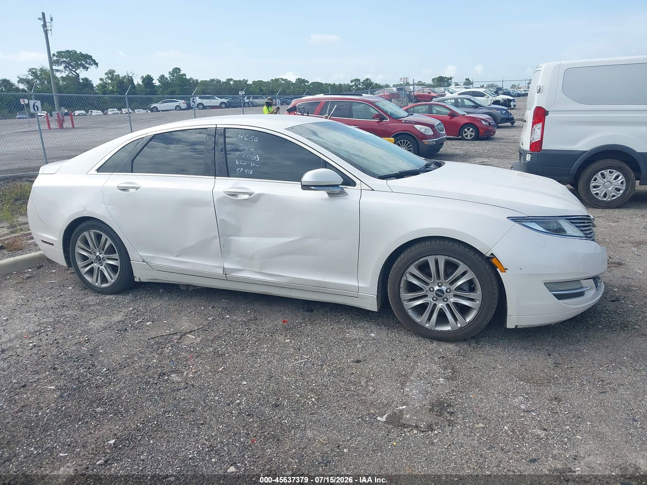 2014 Lincoln Mkz Hybrid   White vin: 3LN6L2LU2ER819655