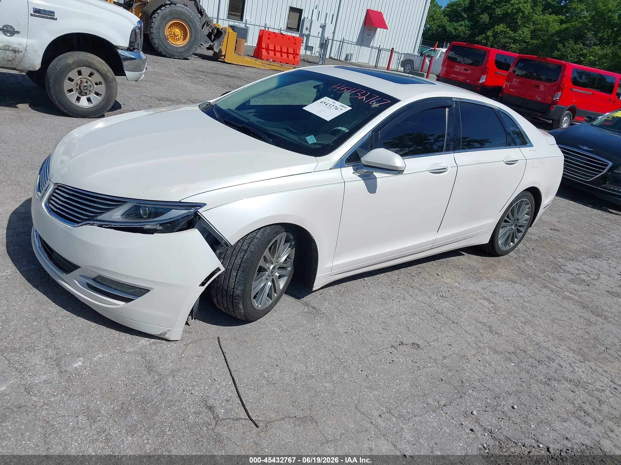 2015 Lincoln Mkz Hybrid   White vin: 3LN6L2LU2FR615861