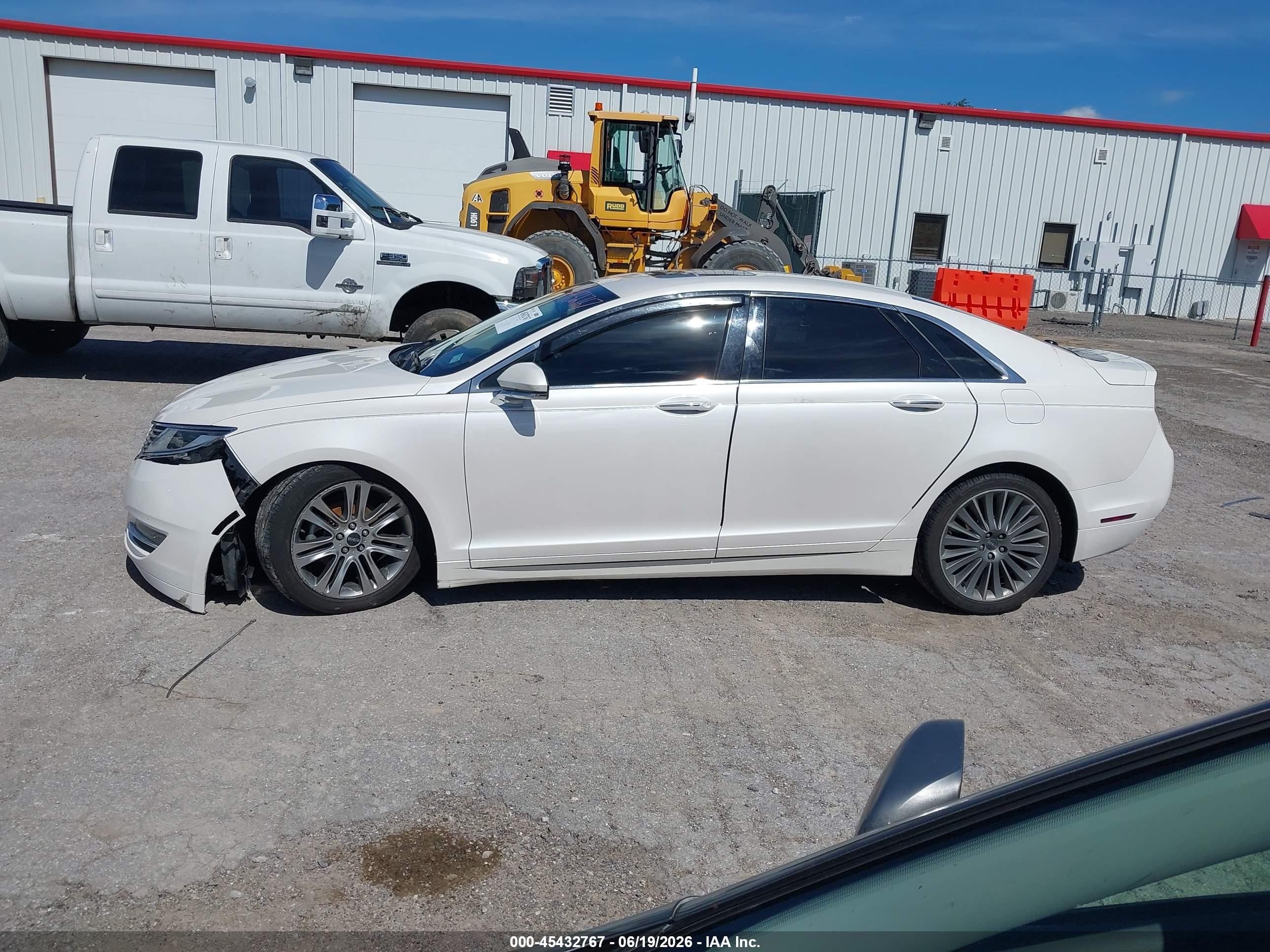 2015 Lincoln Mkz Hybrid   White vin: 3LN6L2LU2FR615861