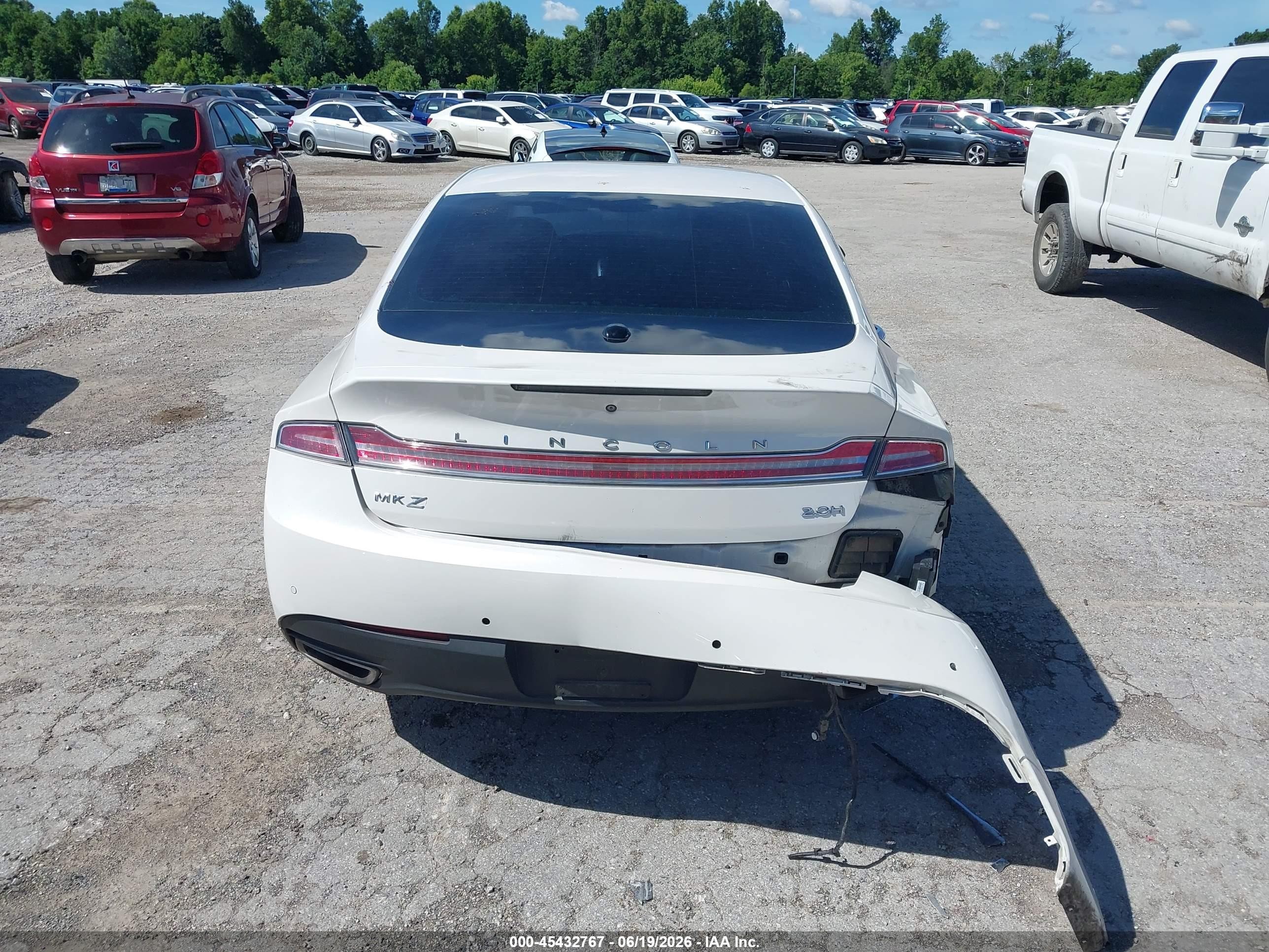 2015 Lincoln Mkz Hybrid   White vin: 3LN6L2LU2FR615861