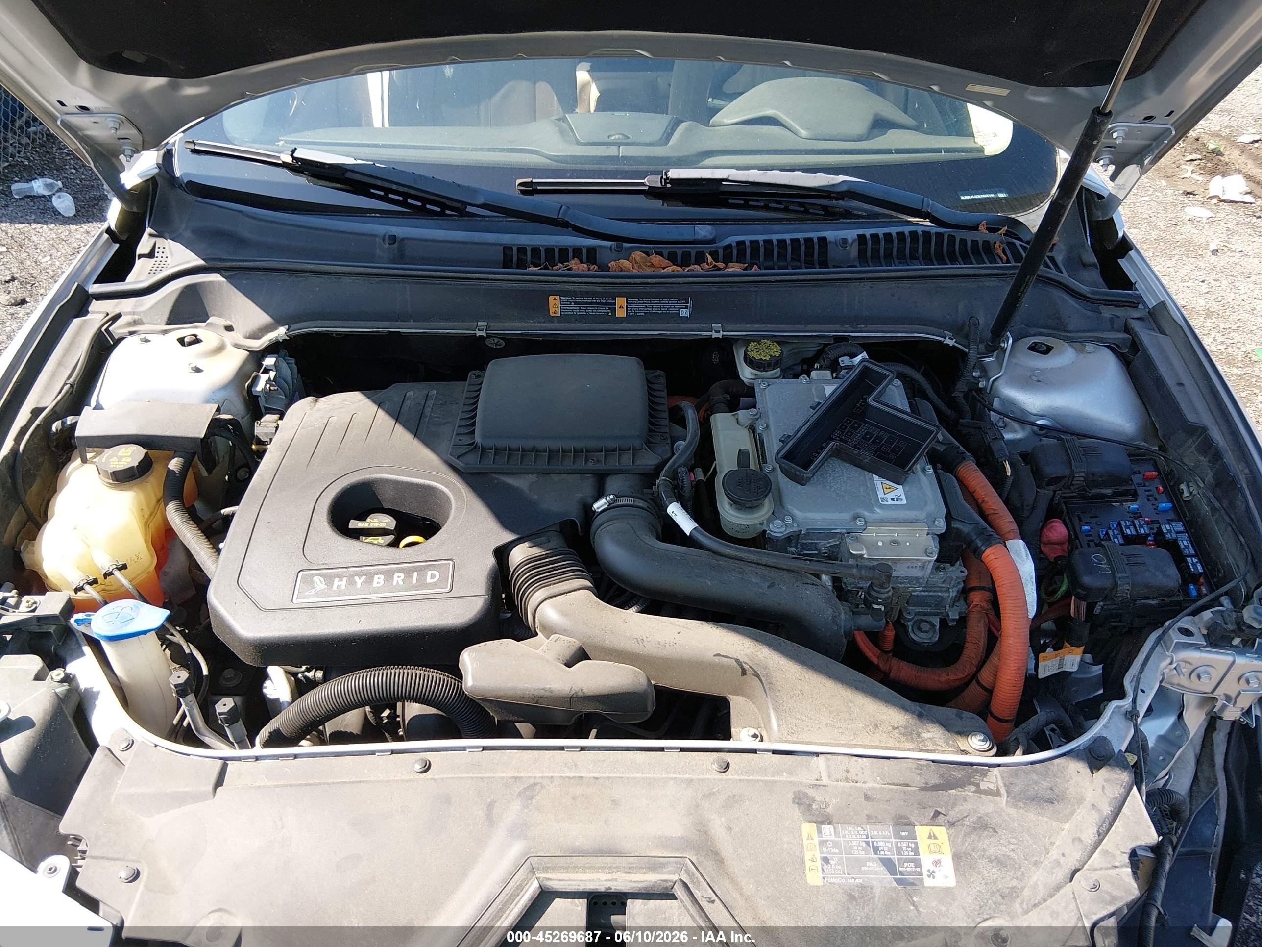 2014 Lincoln Mkz Hybrid   Silver vin: 3LN6L2LU3ER822144