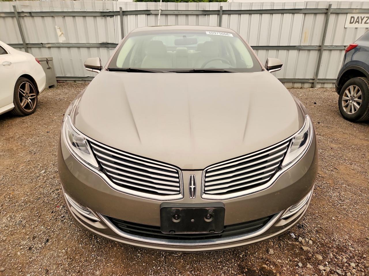 2015 Lincoln Mkz Hybrid Gold vin: 3LN6L2LU3FR613276
