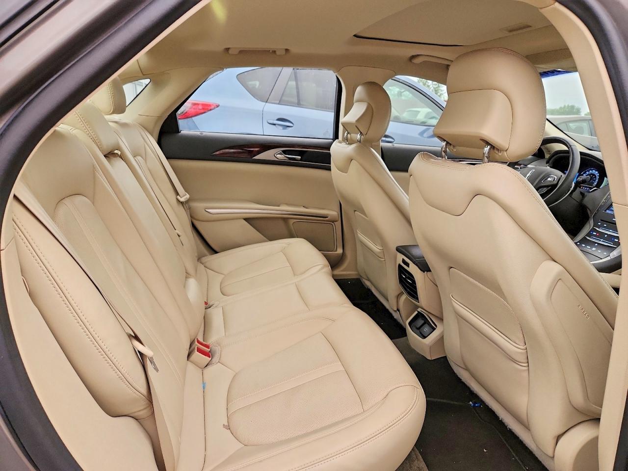 2015 Lincoln Mkz Hybrid Gold vin: 3LN6L2LU3FR613276