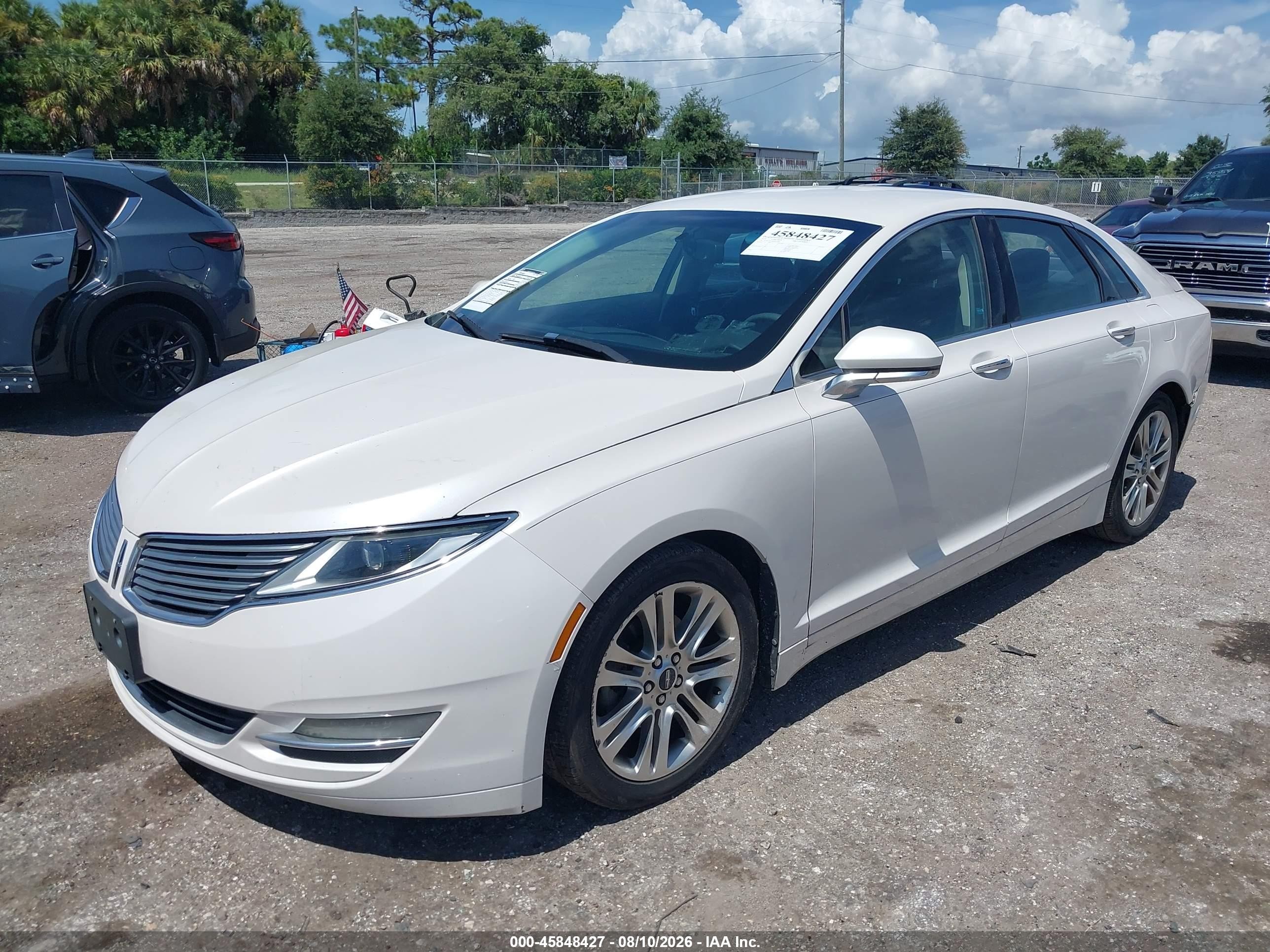 2014 Lincoln Mkz Hybrid   White vin: 3LN6L2LU6ER825264