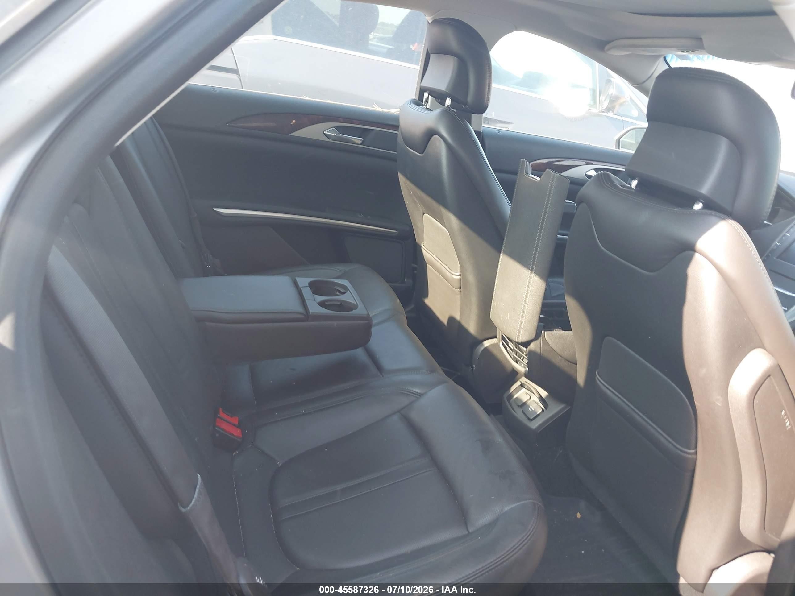 2013 Lincoln Mkz Hybrid   Серебряный vin: 3LN6L2LU7DR823862