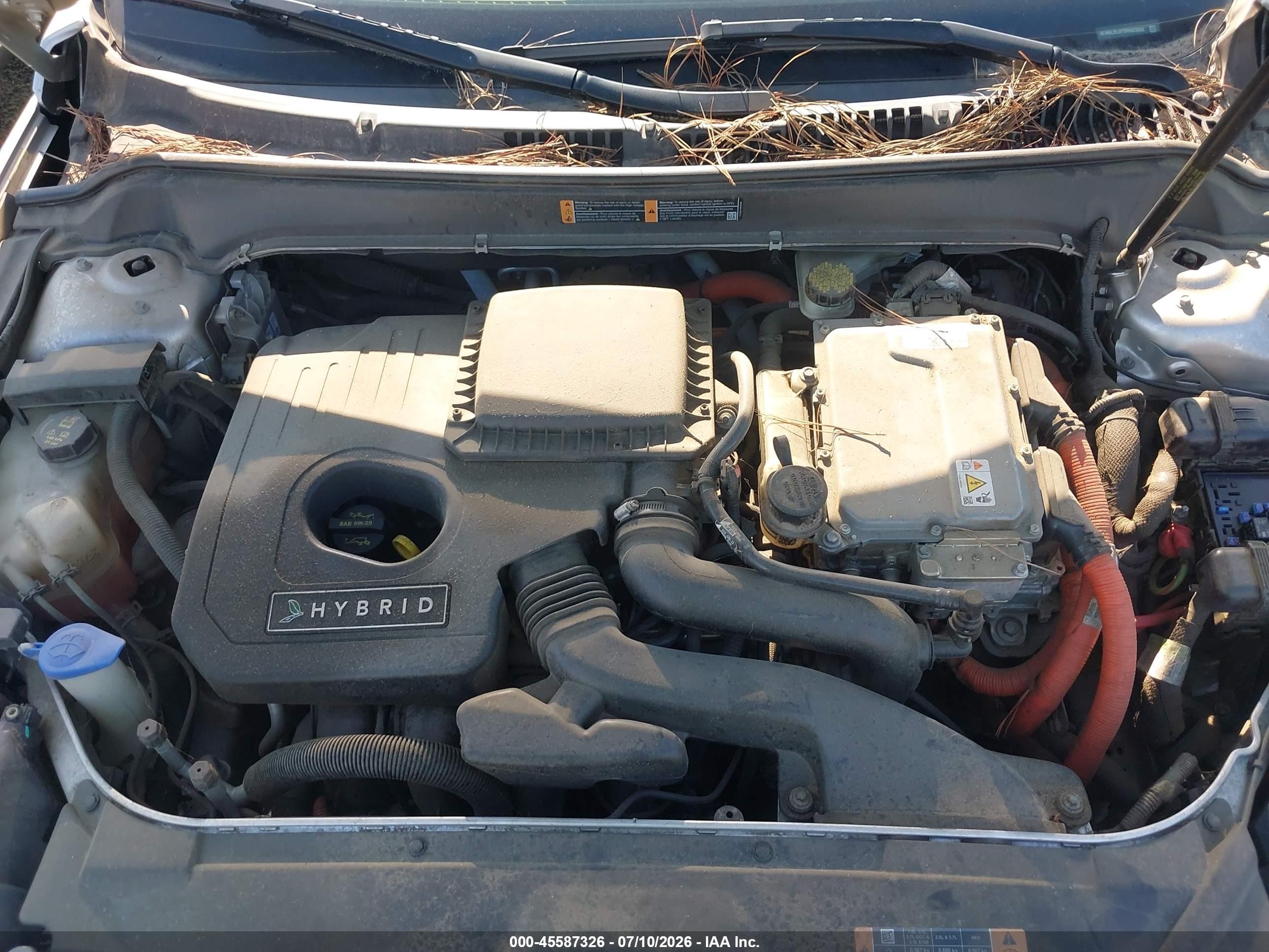 2013 Lincoln Mkz Hybrid   Серебряный vin: 3LN6L2LU7DR823862