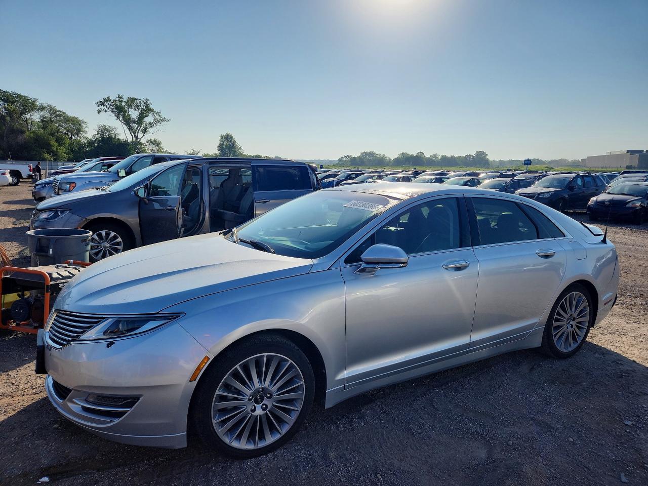 2014 Lincoln Mkz Hybrid Silver vin: 3LN6L2LU8ER811270