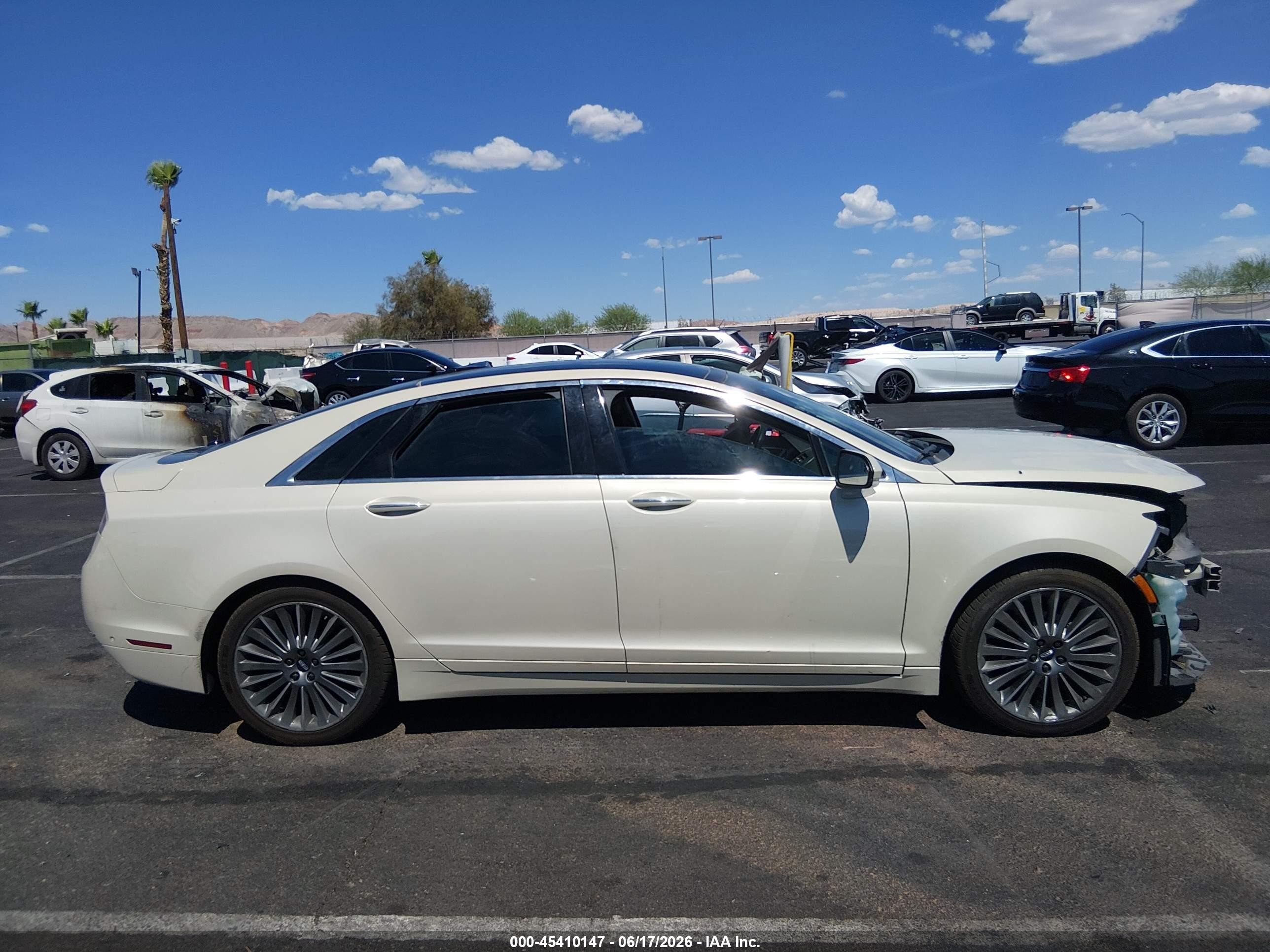 2014 Lincoln Mkz Hybrid   Cream vin: 3LN6L2LU8ER816534