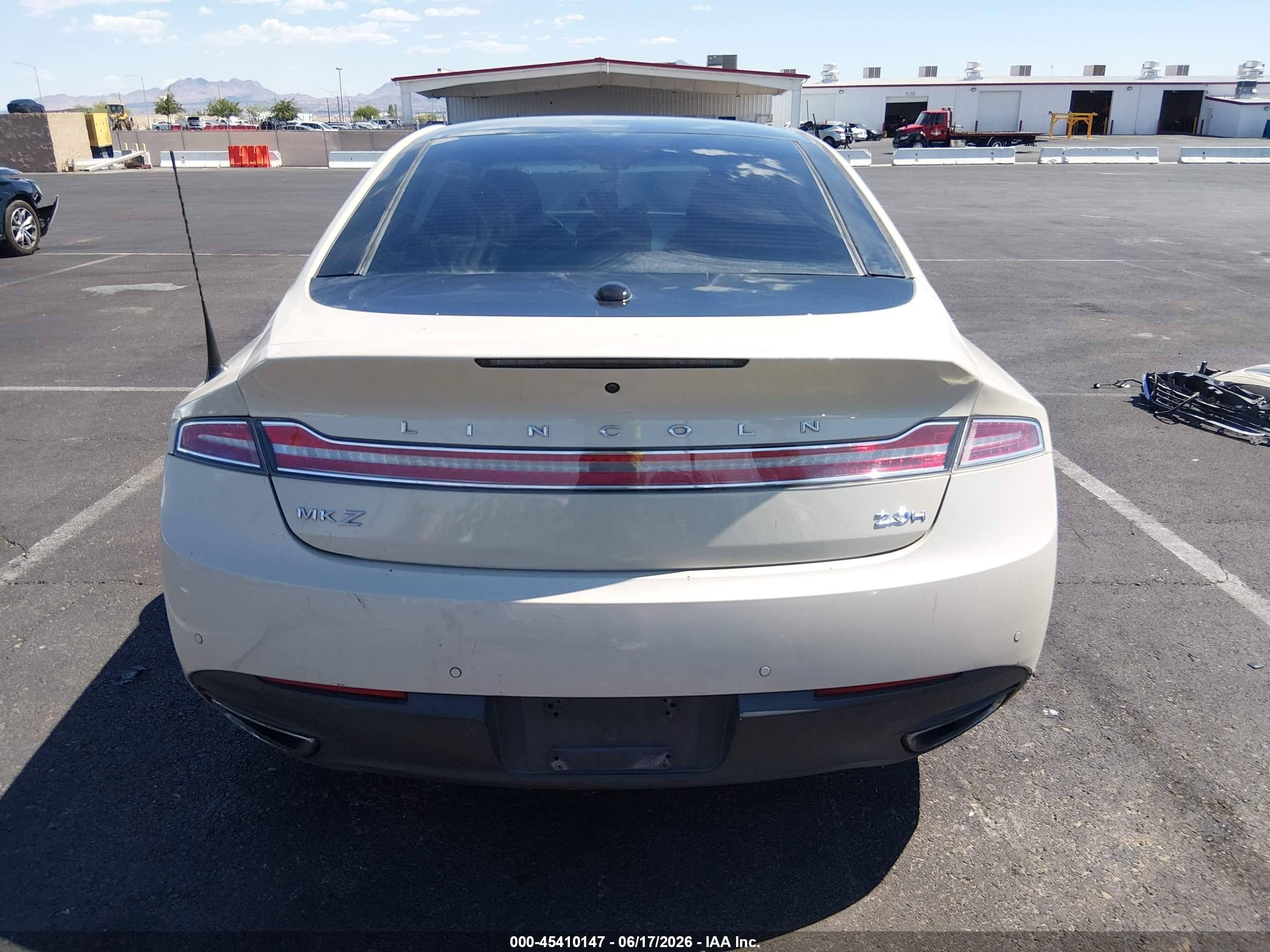 2014 Lincoln Mkz Hybrid   Cream vin: 3LN6L2LU8ER816534
