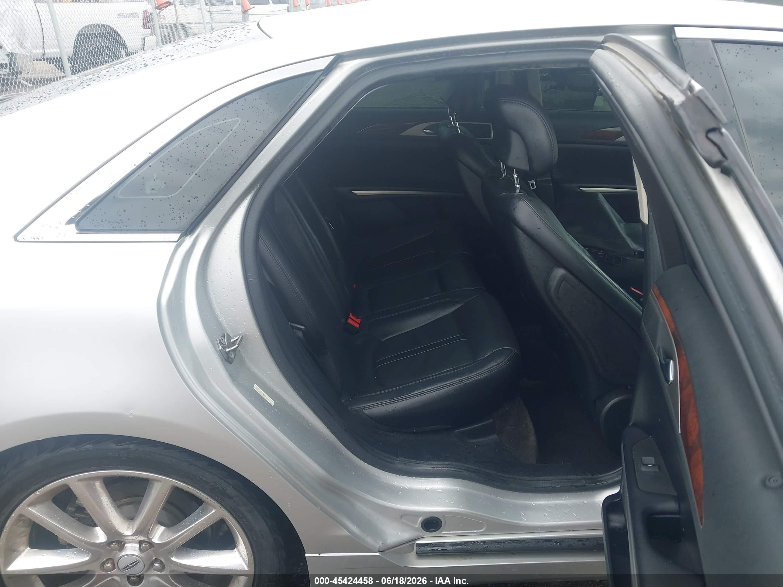 2015 Lincoln Mkz Hybrid   Silver vin: 3LN6L2LU8FR602113