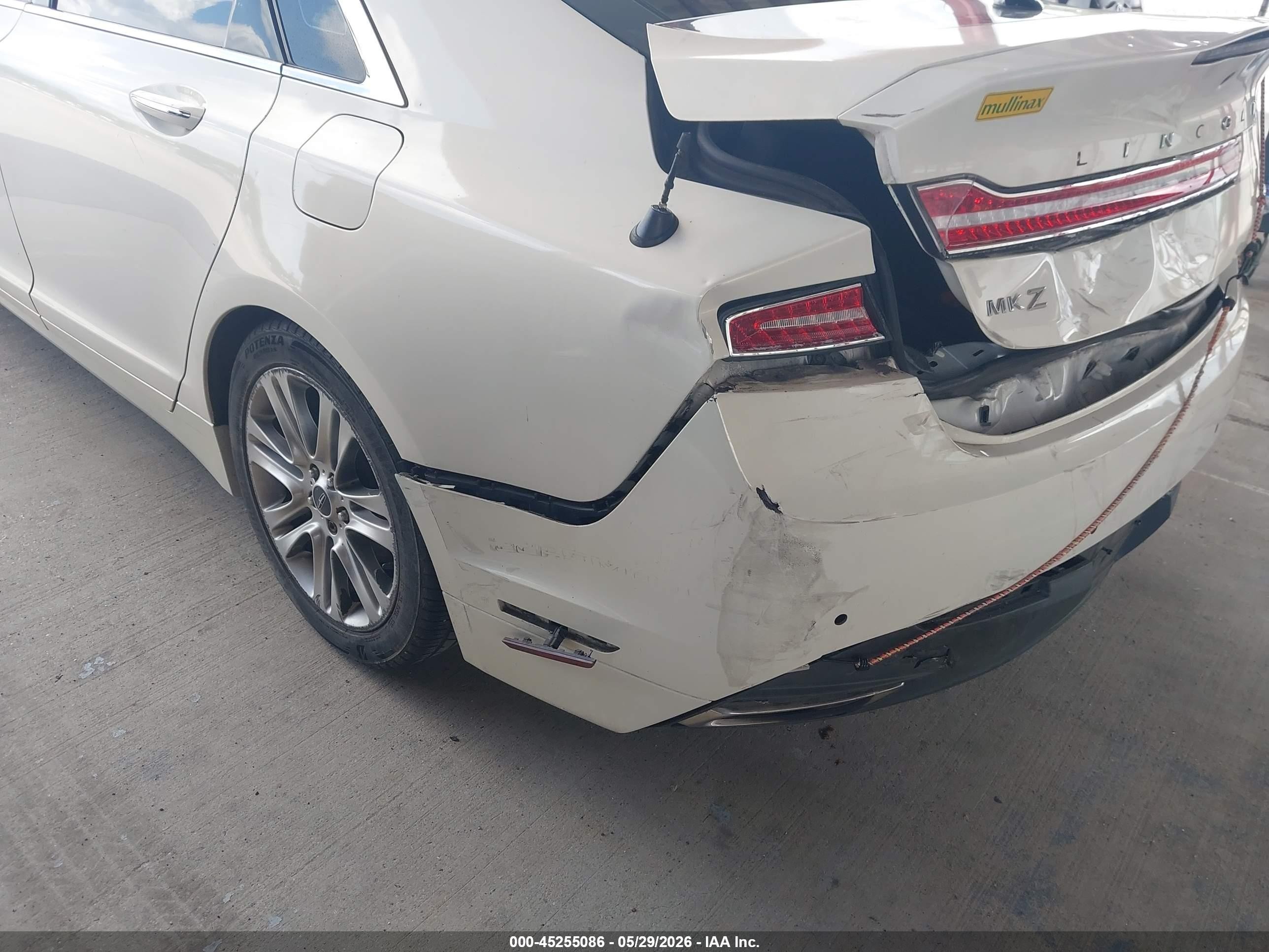 2013 Lincoln Mkz Hybrid   White vin: 3LN6L2LUXDR811334