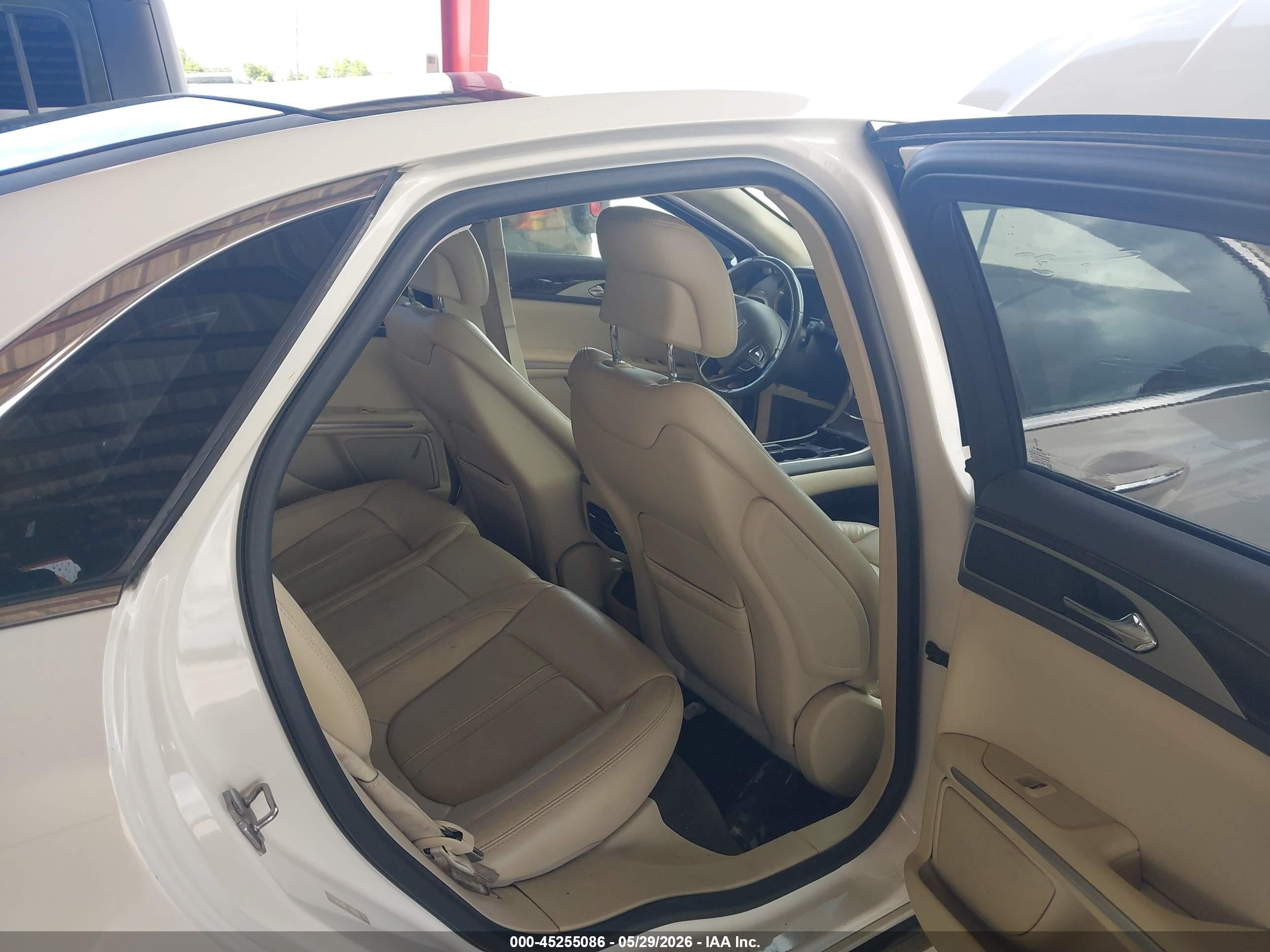 2013 Lincoln Mkz Hybrid   White vin: 3LN6L2LUXDR811334