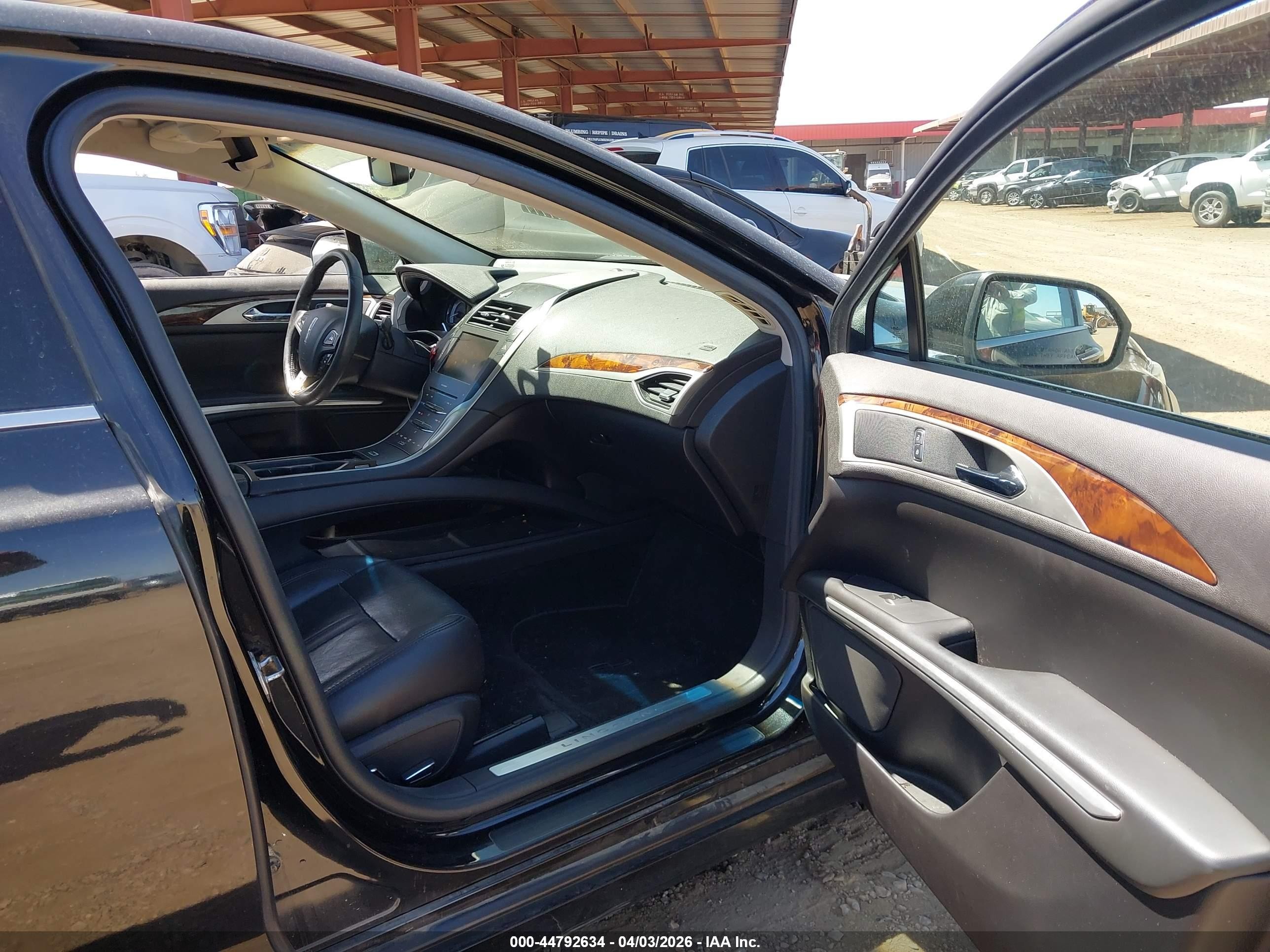 2014 Lincoln Mkz Hybrid   Black vin: 3LN6L2LUXER814669
