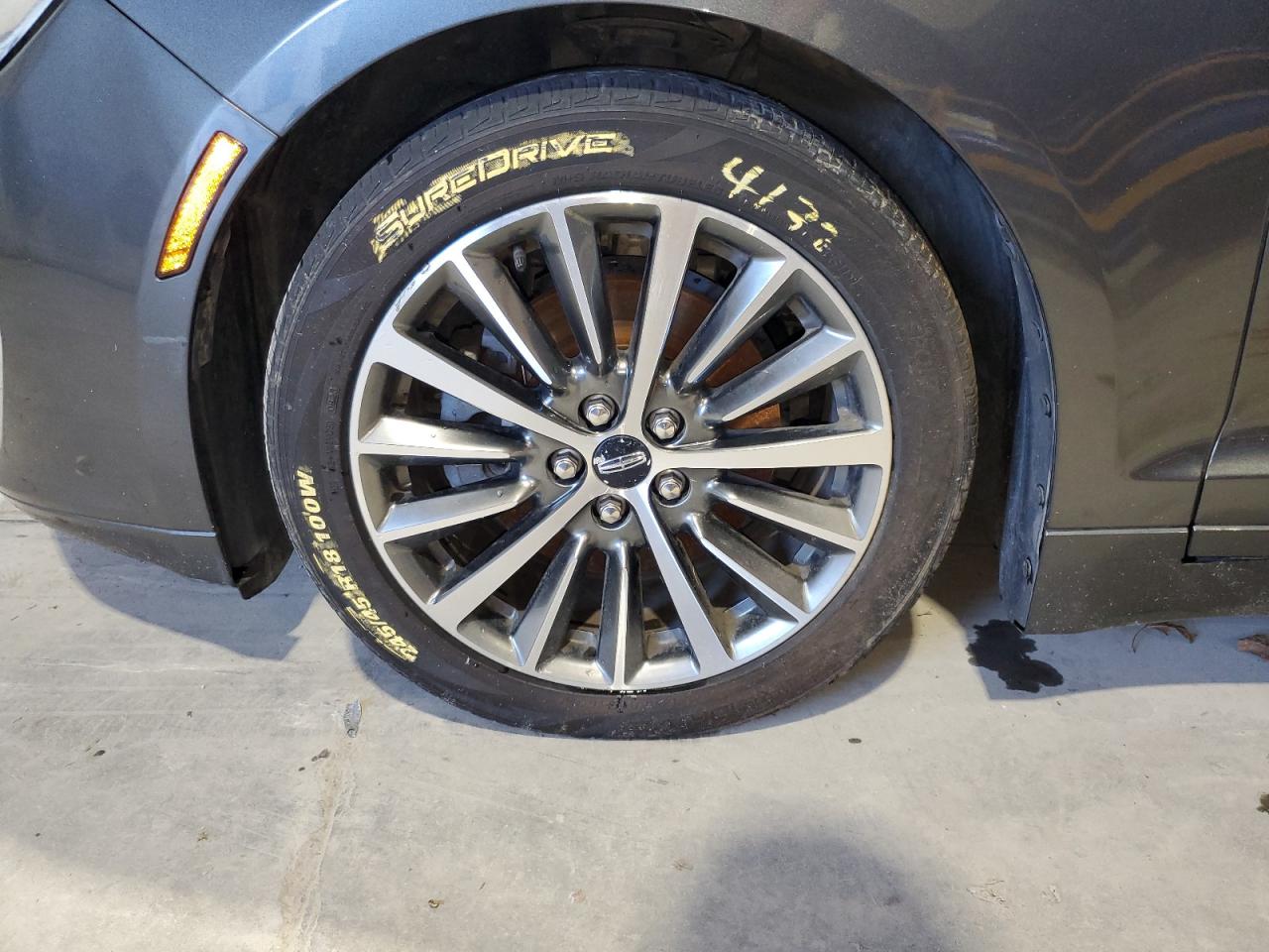 2020 Lincoln Mkz Gray vin: 3LN6L5A91LR614132 Damage: Left Front Wheel, Curb Rash, 1/2 To 1 Inch