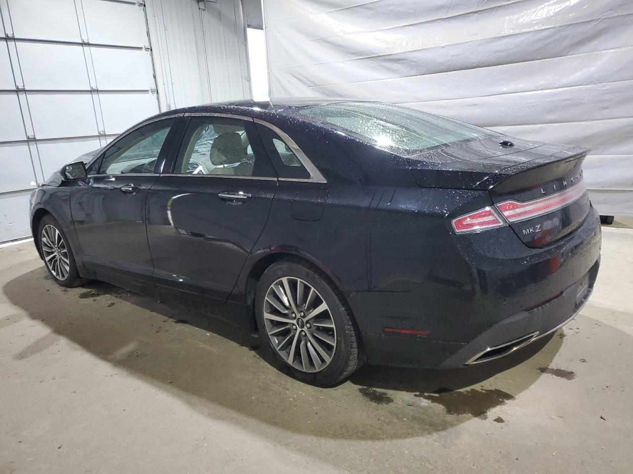 2018 Lincoln Mkz Premiere Черный vin: 3LN6L5B98JR603625