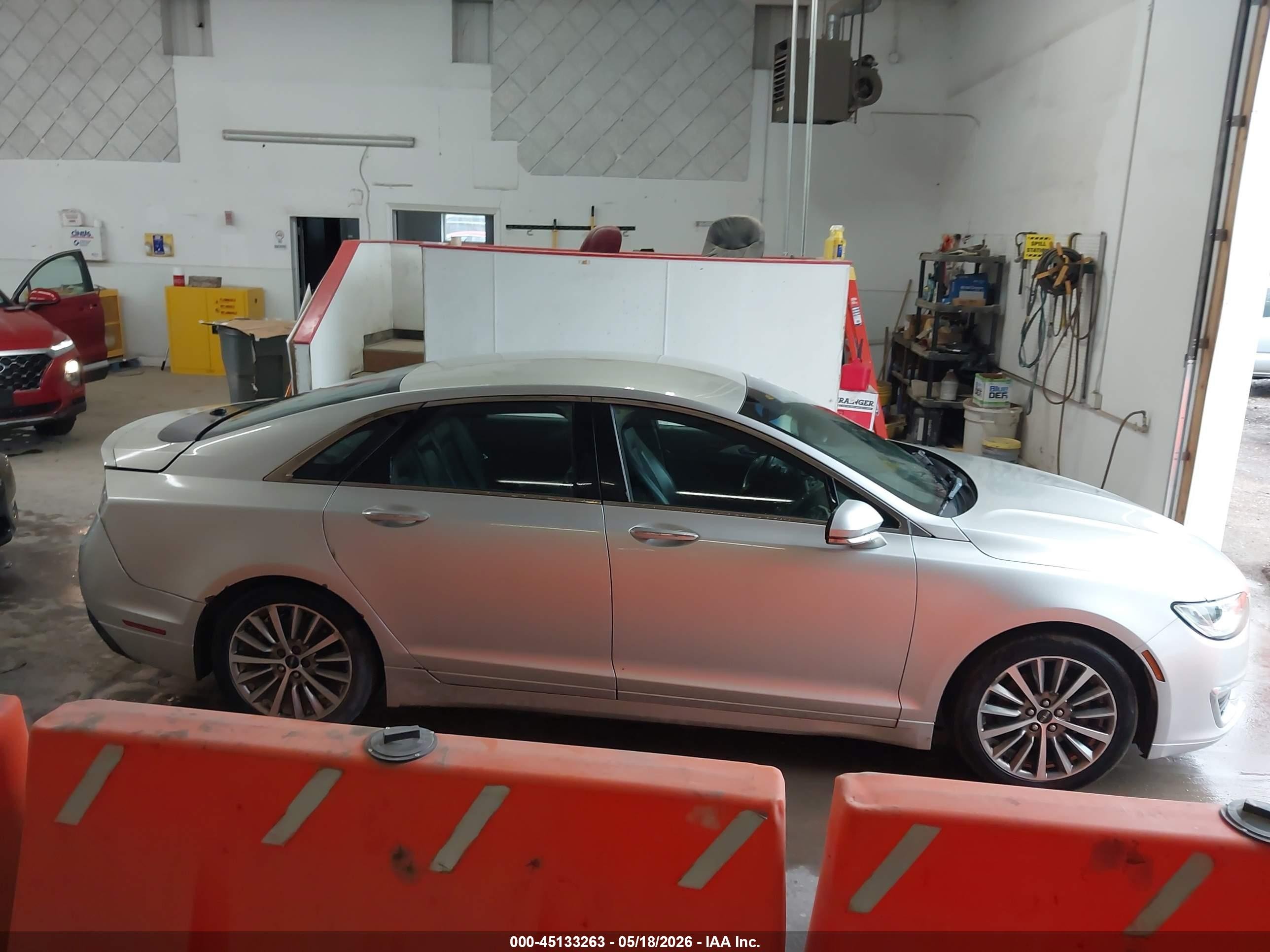 2017 Lincoln Mkz Select Tan vin: 3LN6L5D92HR633985