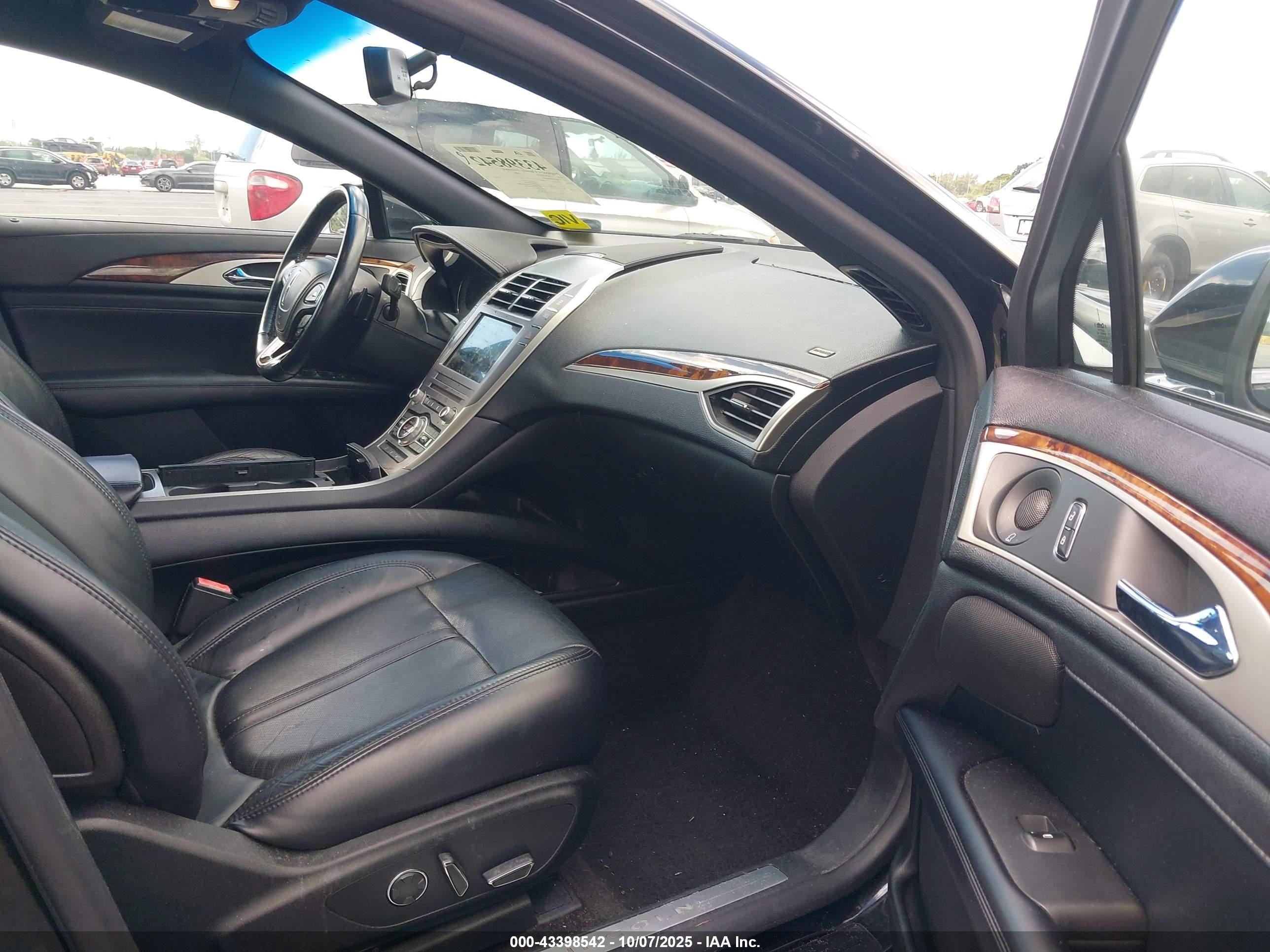 2018 Lincoln Mkz Reserve Черный vin: 3LN6L5E98JR600090
