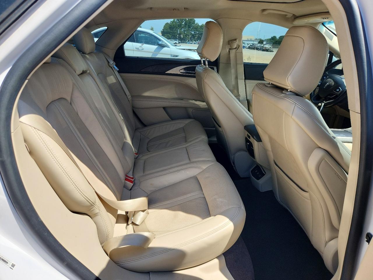 2020 Lincoln Mkz Reserve White vin: 3LN6L5LU1LR608834