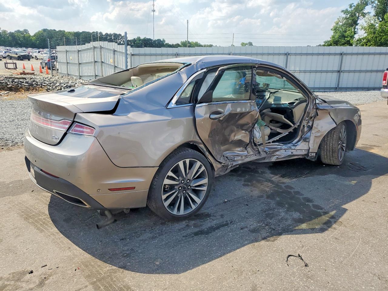 2020 Lincoln Mkz Reserve Tan vin: 3LN6L5LU9LR608886