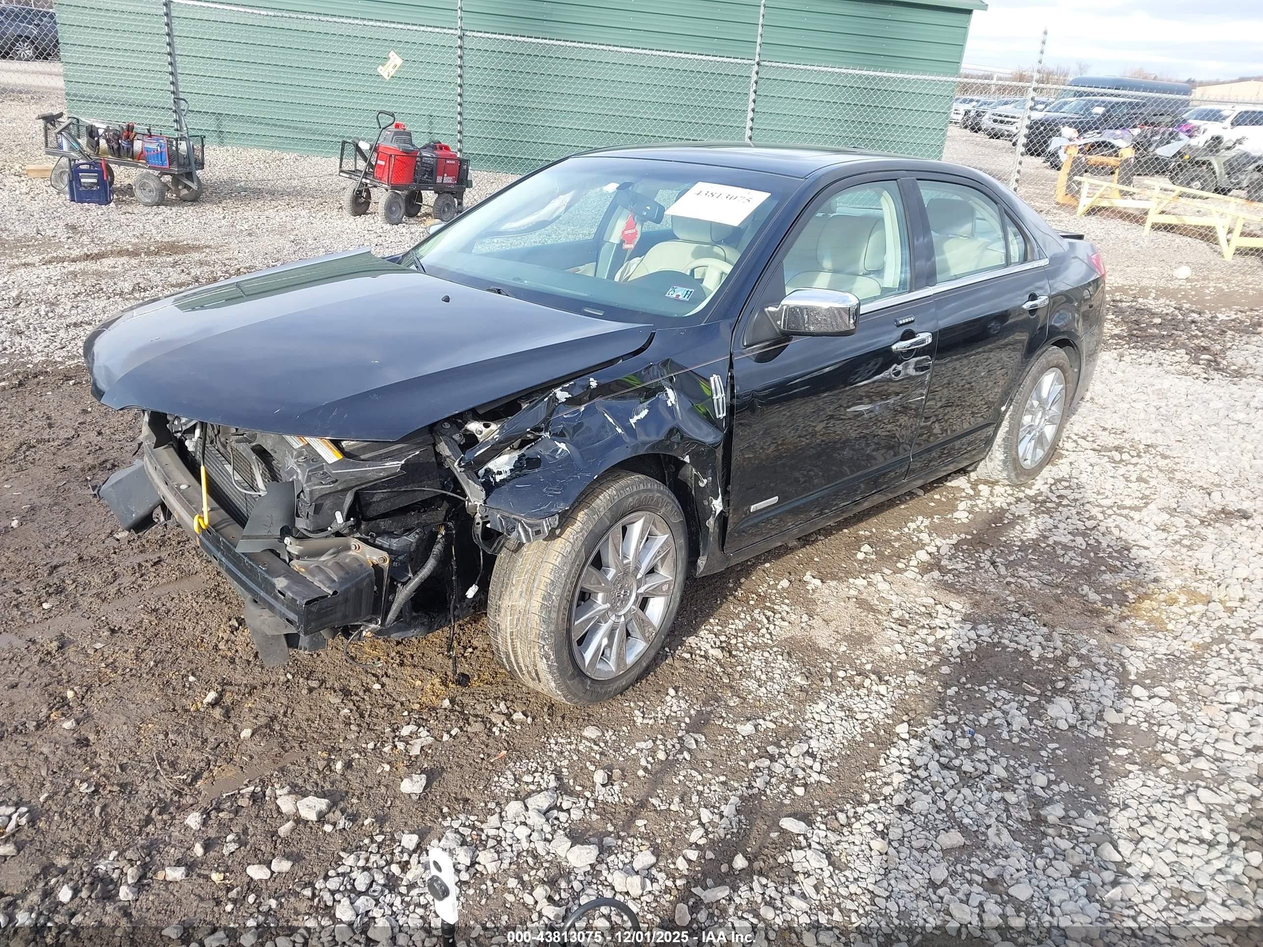 2012 Lincoln Mkz Hybrid   Черный vin: 3LNDL2L30CR806303