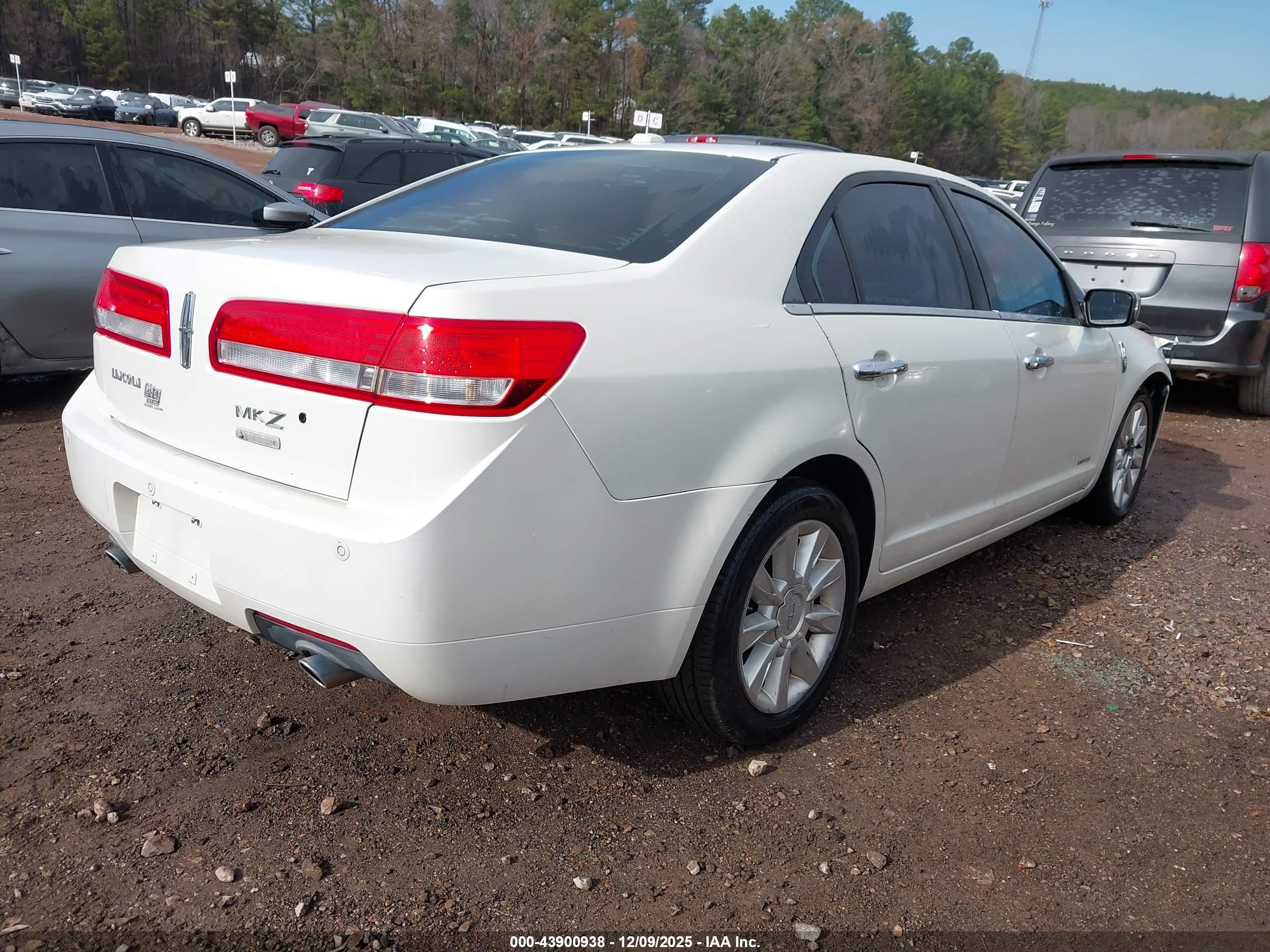 2012 Lincoln Mkz Hybrid   Белый vin: 3LNDL2L30CR834263