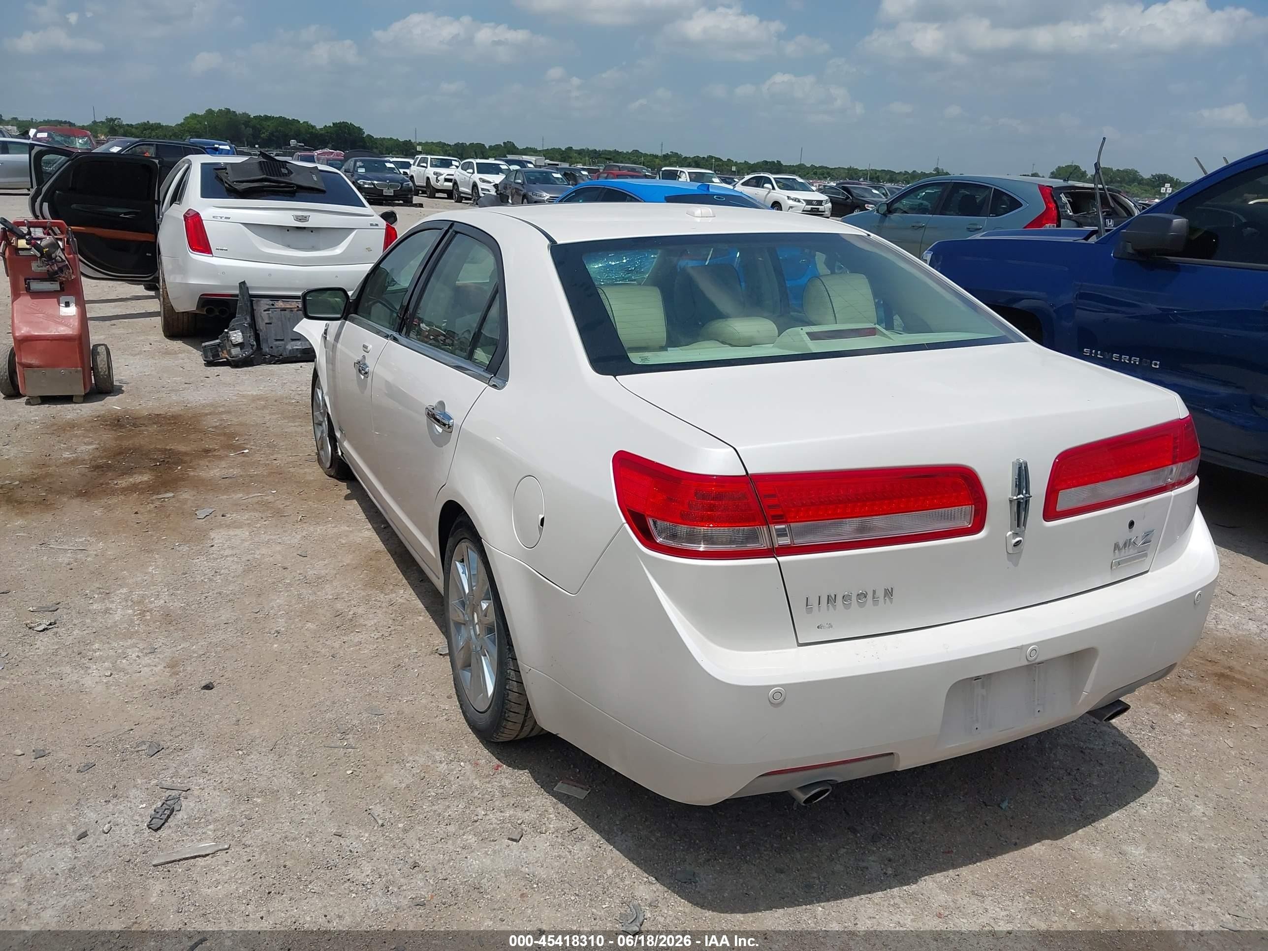 2012 Lincoln Mkz Hybrid   White vin: 3LNDL2L31CR806679