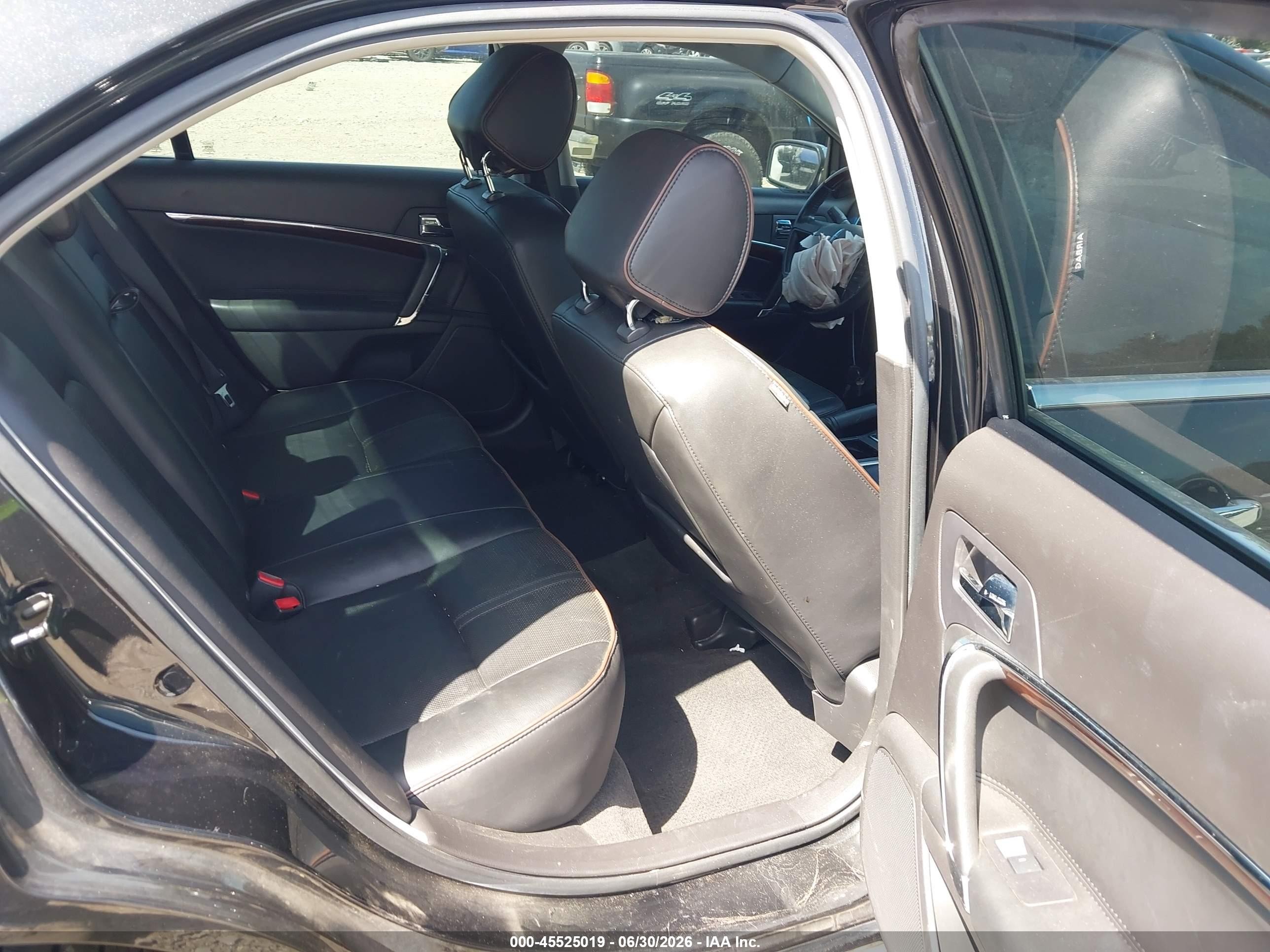 2011 Lincoln Mkz Hybrid   Black vin: 3LNDL2L32BR766529