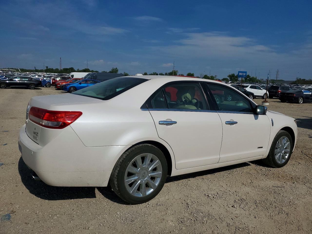 2012 Lincoln Mkz Hybrid White vin: 3LNDL2L32CR838394