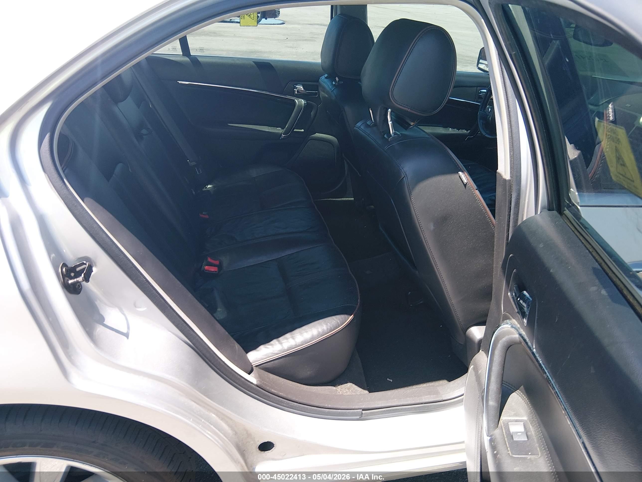 2012 Lincoln Mkz Hybrid   Серебряный vin: 3LNDL2L36CR806175