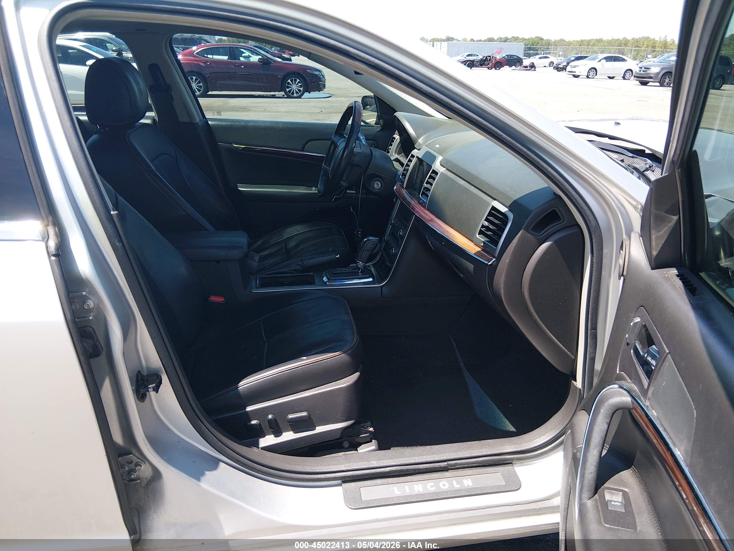 2012 Lincoln Mkz Hybrid   Серебряный vin: 3LNDL2L36CR806175